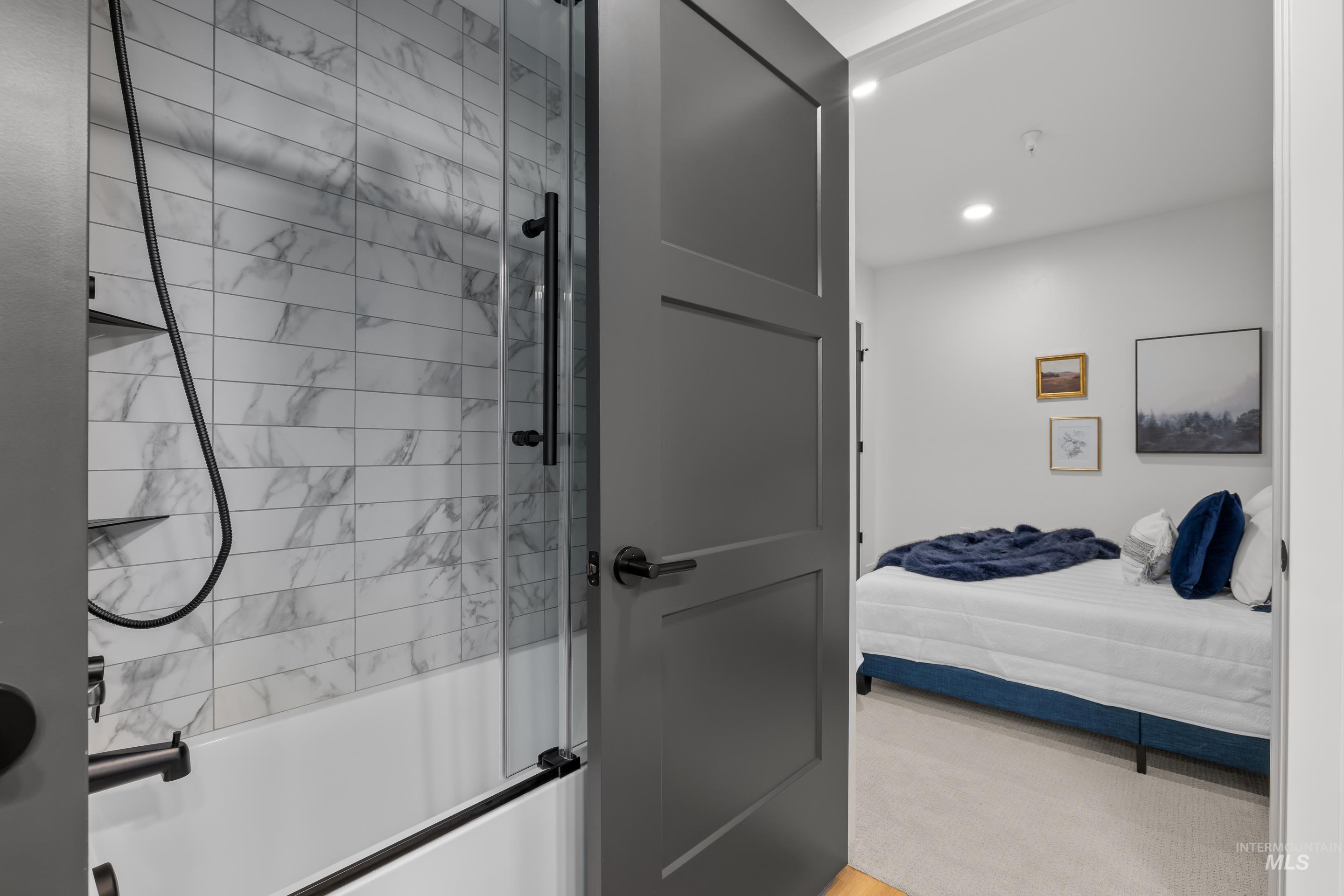 1620 W Bannock St, Boise, Idaho 83702, 2 Bedrooms, 2 Bathrooms, Residential For Sale, Price $629,900, 98970988