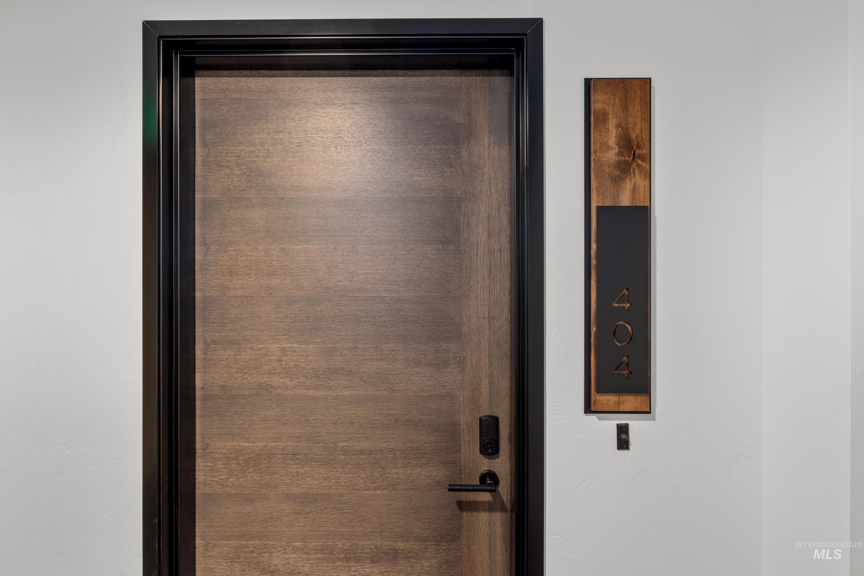 1620 W Bannock St, Boise, Idaho 83702, 2 Bedrooms, 2 Bathrooms, Residential For Sale, Price $614,900,MLS 98970988