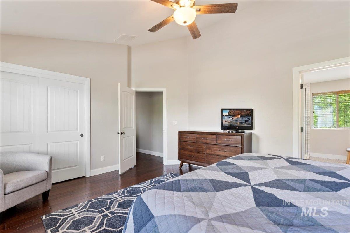 4680 N Maplestone Ave, Meridian, Idaho 83646-4928, 4 Bedrooms, 2.5 Bathrooms, Residential For Sale, Price $549,900, 98970989