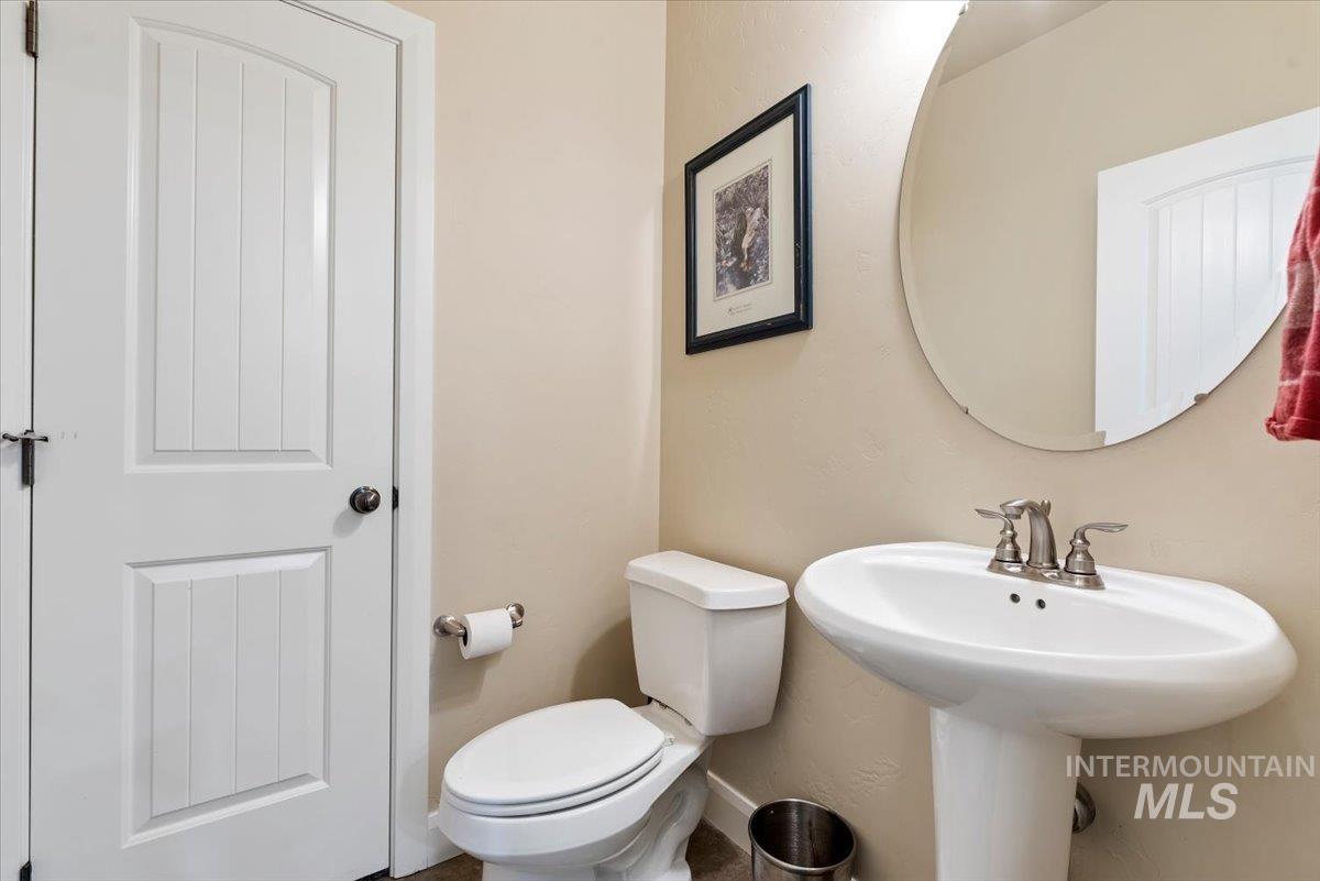 4680 N Maplestone Ave, Meridian, Idaho 83646-4928, 4 Bedrooms, 2.5 Bathrooms, Residential For Sale, Price $549,900, 98970989