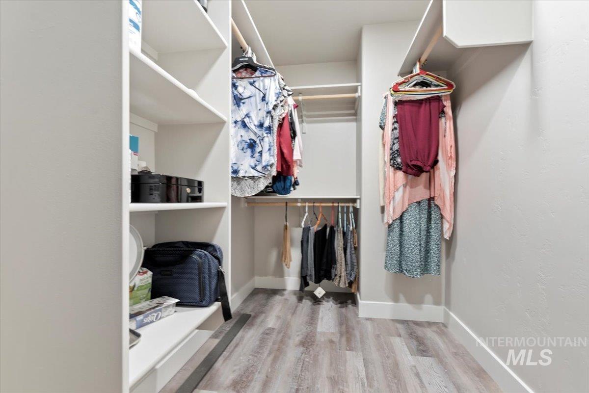 4680 N Maplestone Ave, Meridian, Idaho 83646-4928, 4 Bedrooms, 2.5 Bathrooms, Residential For Sale, Price $549,900, 98970989