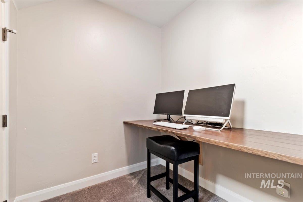 4680 N Maplestone Ave, Meridian, Idaho 83646-4928, 4 Bedrooms, 2.5 Bathrooms, Residential For Sale, Price $549,900, 98970989