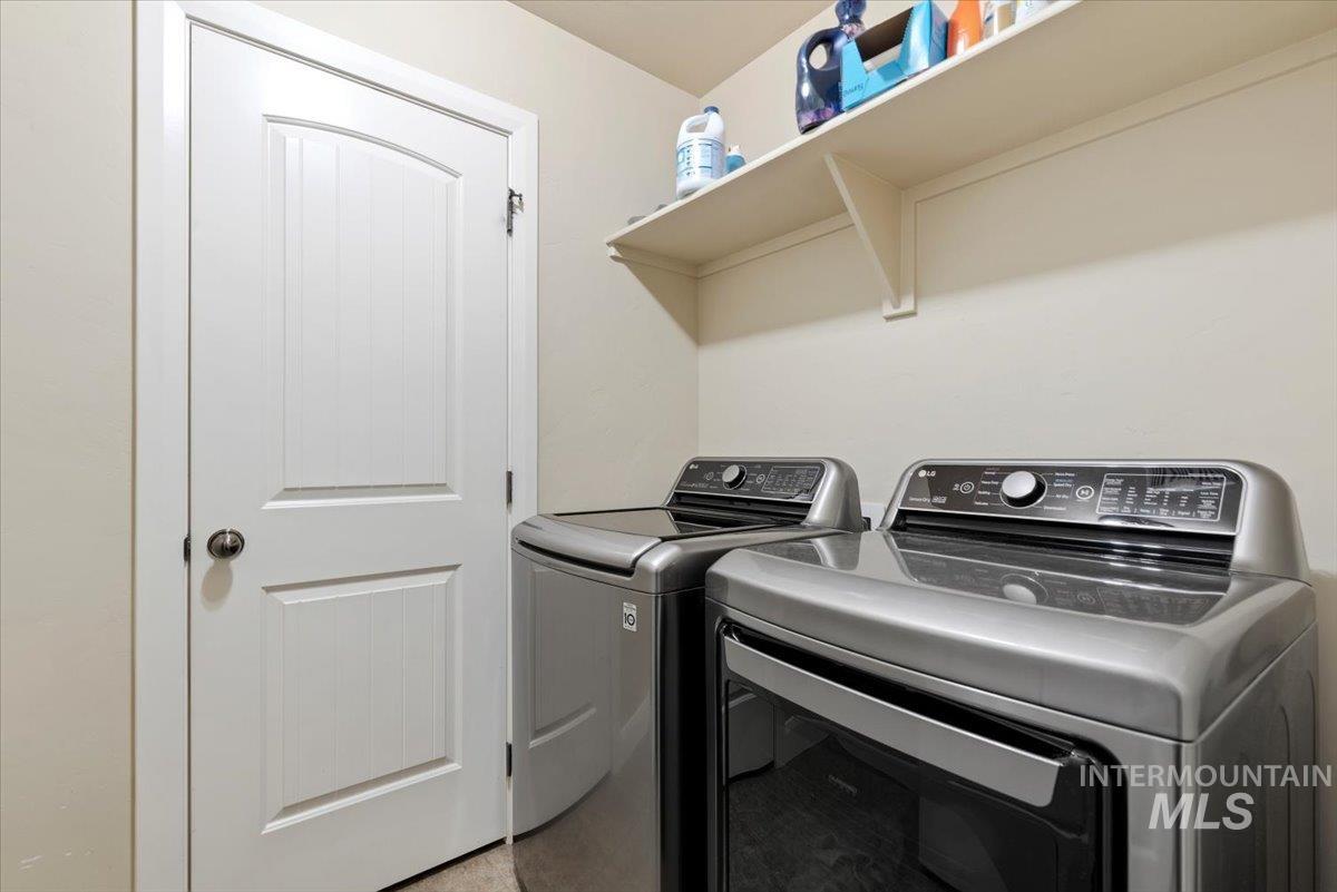 4680 N Maplestone Ave, Meridian, Idaho 83646-4928, 4 Bedrooms, 2.5 Bathrooms, Residential For Sale, Price $549,900, 98970989