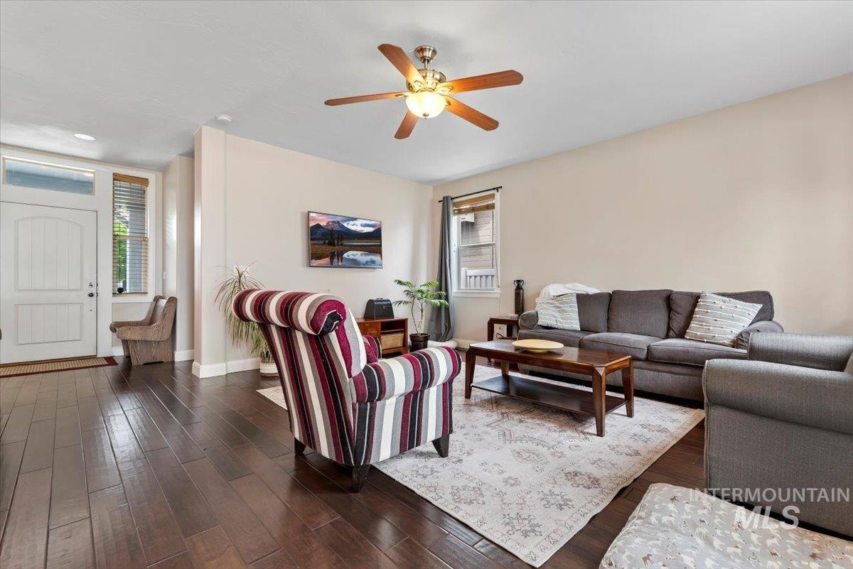 4680 N Maplestone Ave, Meridian, Idaho 83646-4928, 4 Bedrooms, 2.5 Bathrooms, Residential For Sale, Price $549,900, 98970989