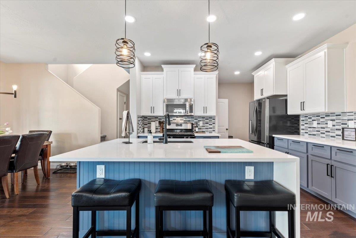 4680 N Maplestone Ave, Meridian, Idaho 83646-4928, 4 Bedrooms, 2.5 Bathrooms, Residential For Sale, Price $549,900, 98970989