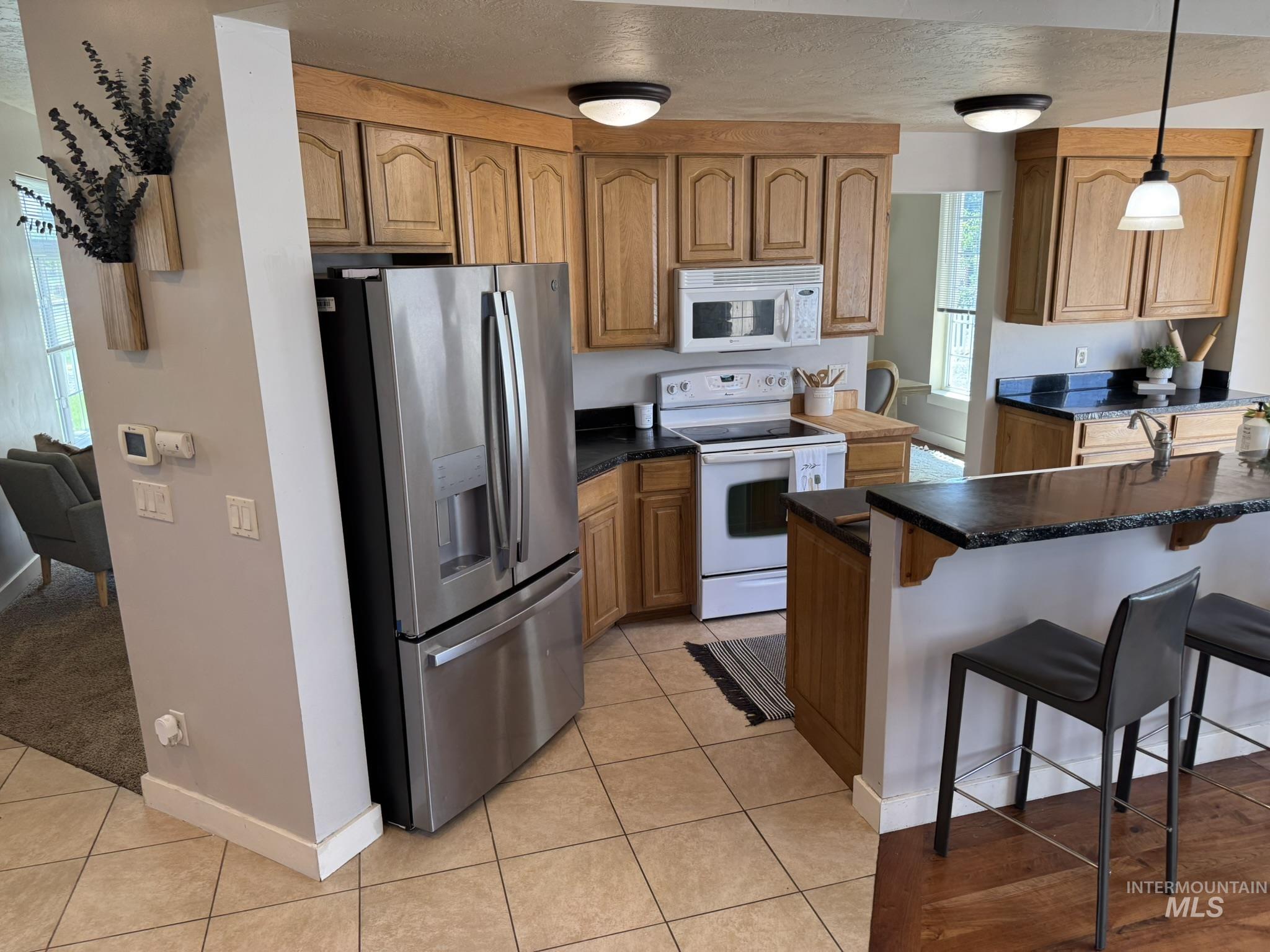 140 W Valley Road, Hagerman, Idaho 83332, 5 Bedrooms, 2.5 Bathrooms, Residential For Sale, Price $400,000, 98970991