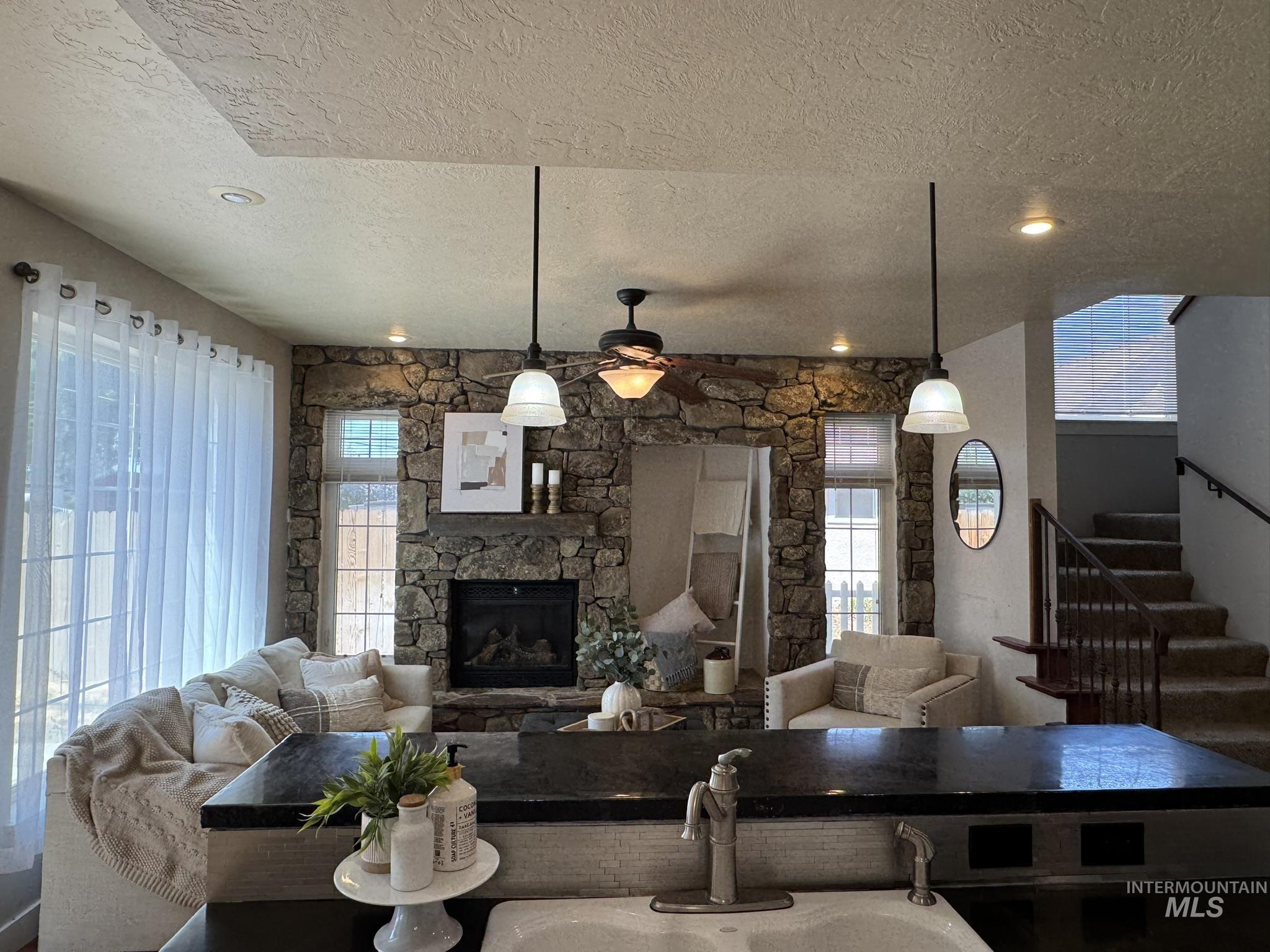 140 W Valley Road, Hagerman, Idaho 83332, 5 Bedrooms, 2.5 Bathrooms, Residential For Sale, Price $400,000, 98970991