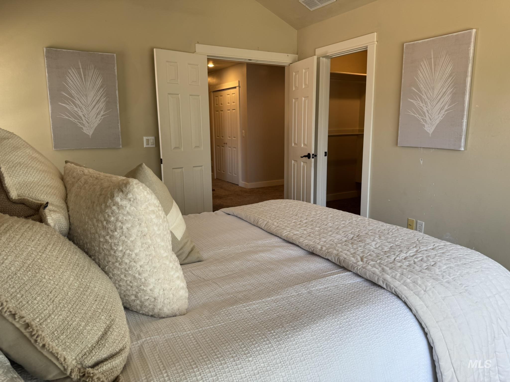 140 W Valley Road, Hagerman, Idaho 83332, 5 Bedrooms, 2.5 Bathrooms, Residential For Sale, Price $400,000, 98970991