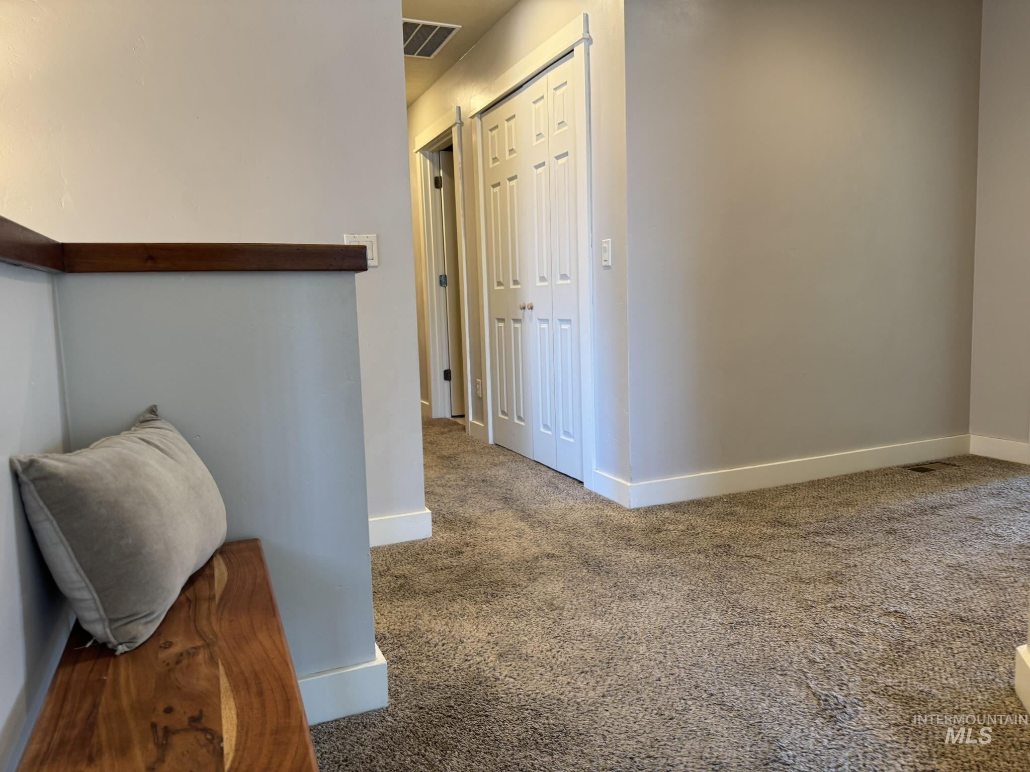 140 W Valley Road, Hagerman, Idaho 83332, 5 Bedrooms, 2.5 Bathrooms, Residential For Sale, Price $400,000, 98970991