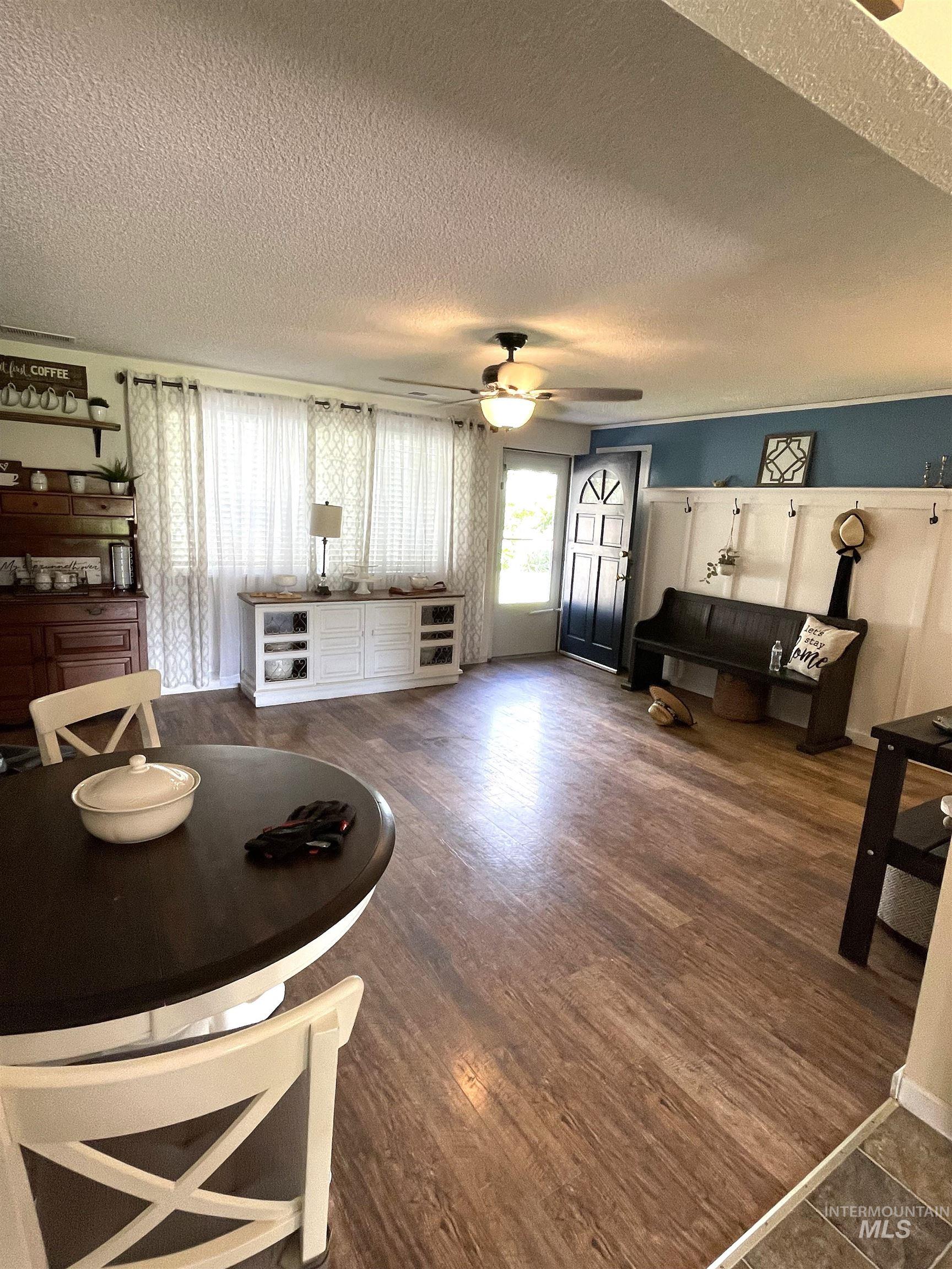 12733 Five Mile Rd, Kuna, Idaho 83634, 4 Bedrooms, 1 Bathroom, Residential For Sale, Price $595,000,MLS 98970992