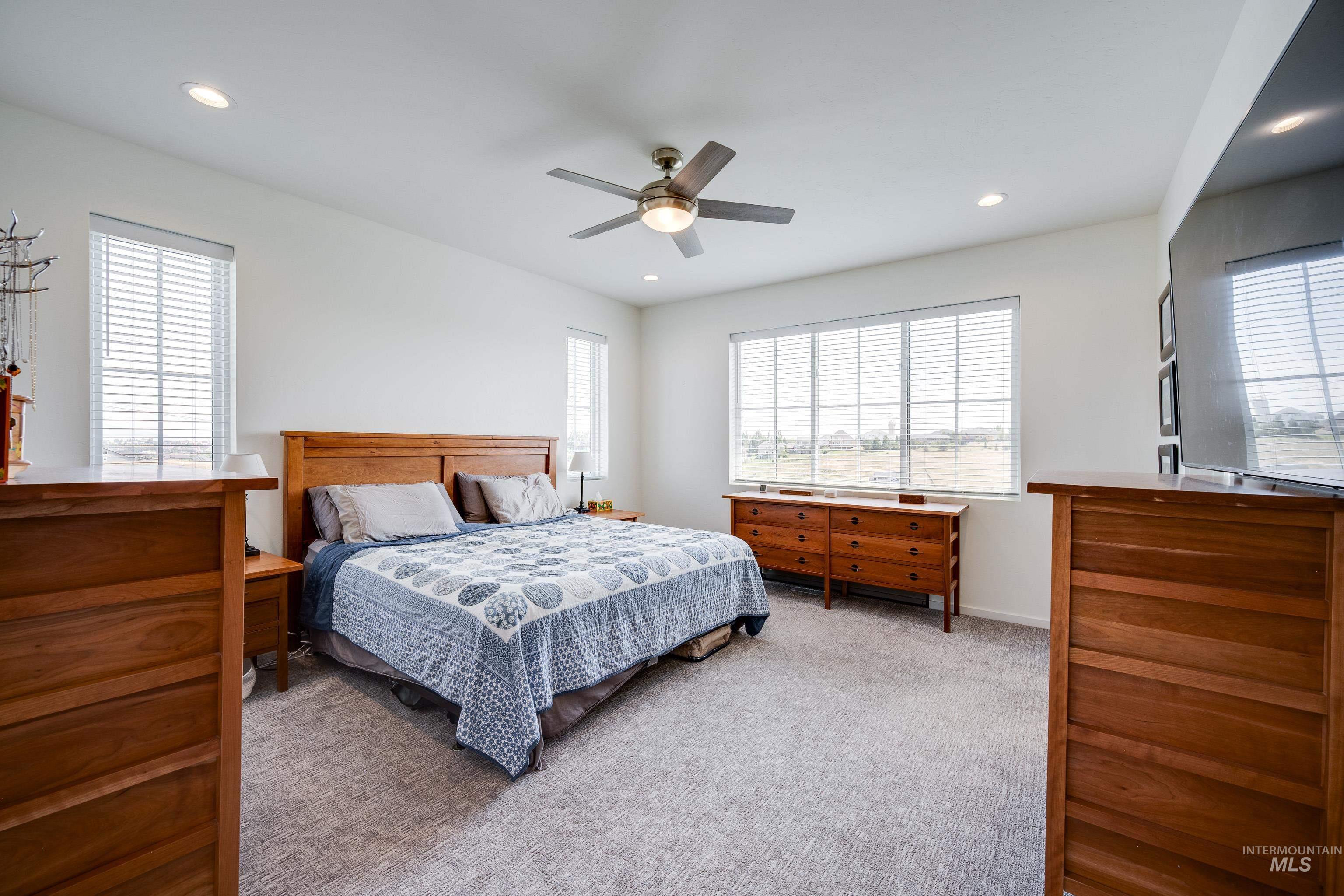 1325 SW Panorama Drive, Pullman, Washington 99163, 5 Bedrooms, 4 Bathrooms, Residential For Sale, Price $899,000,MLS 98970994