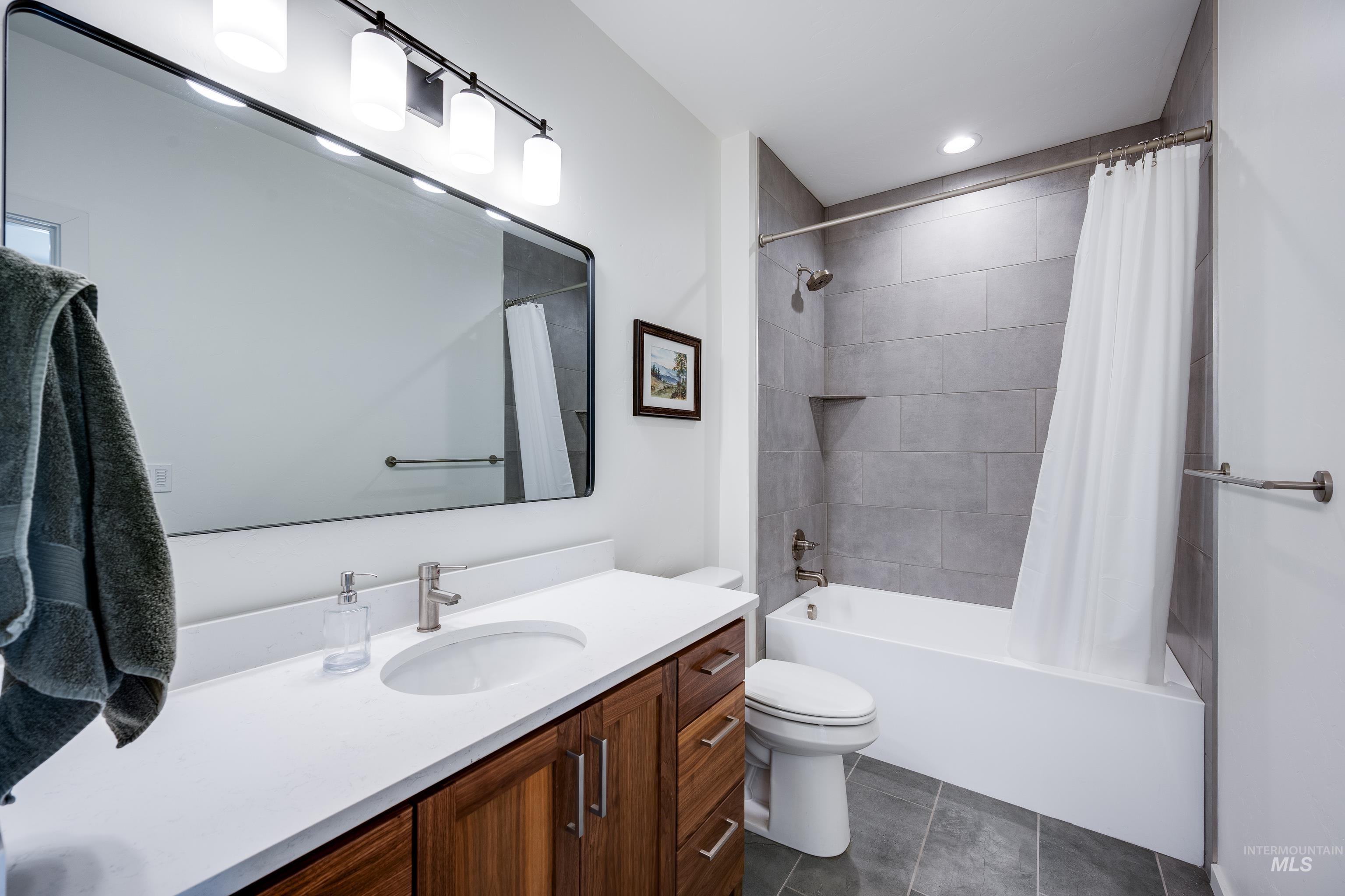 1325 SW Panorama Drive, Pullman, Washington 99163, 5 Bedrooms, 4 Bathrooms, Residential For Sale, Price $899,000,MLS 98970994