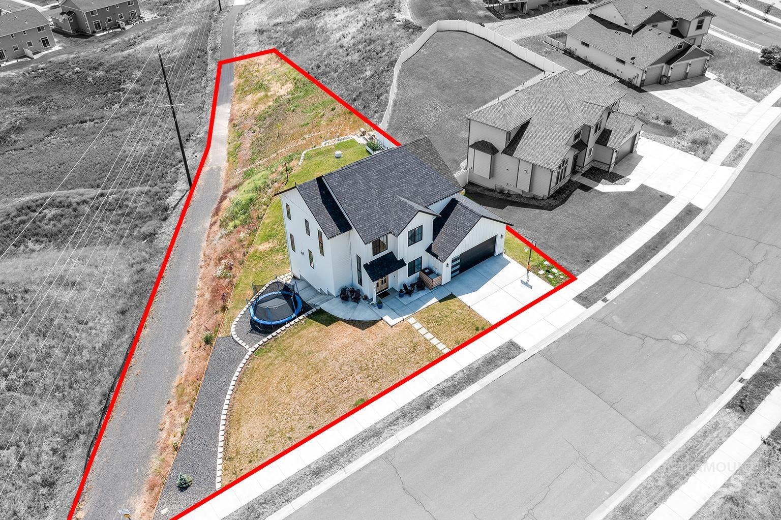 1325 SW Panorama Drive, Pullman, Washington 99163, 5 Bedrooms, 4 Bathrooms, Residential For Sale, Price $899,000,MLS 98970994