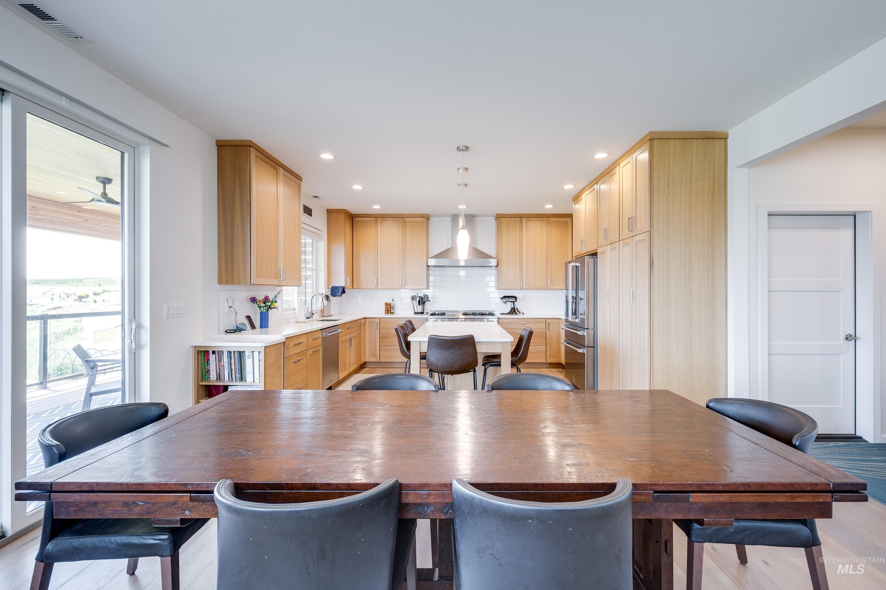 1325 SW Panorama Drive, Pullman, Washington 99163, 5 Bedrooms, 4 Bathrooms, Residential For Sale, Price $899,000,MLS 98970994