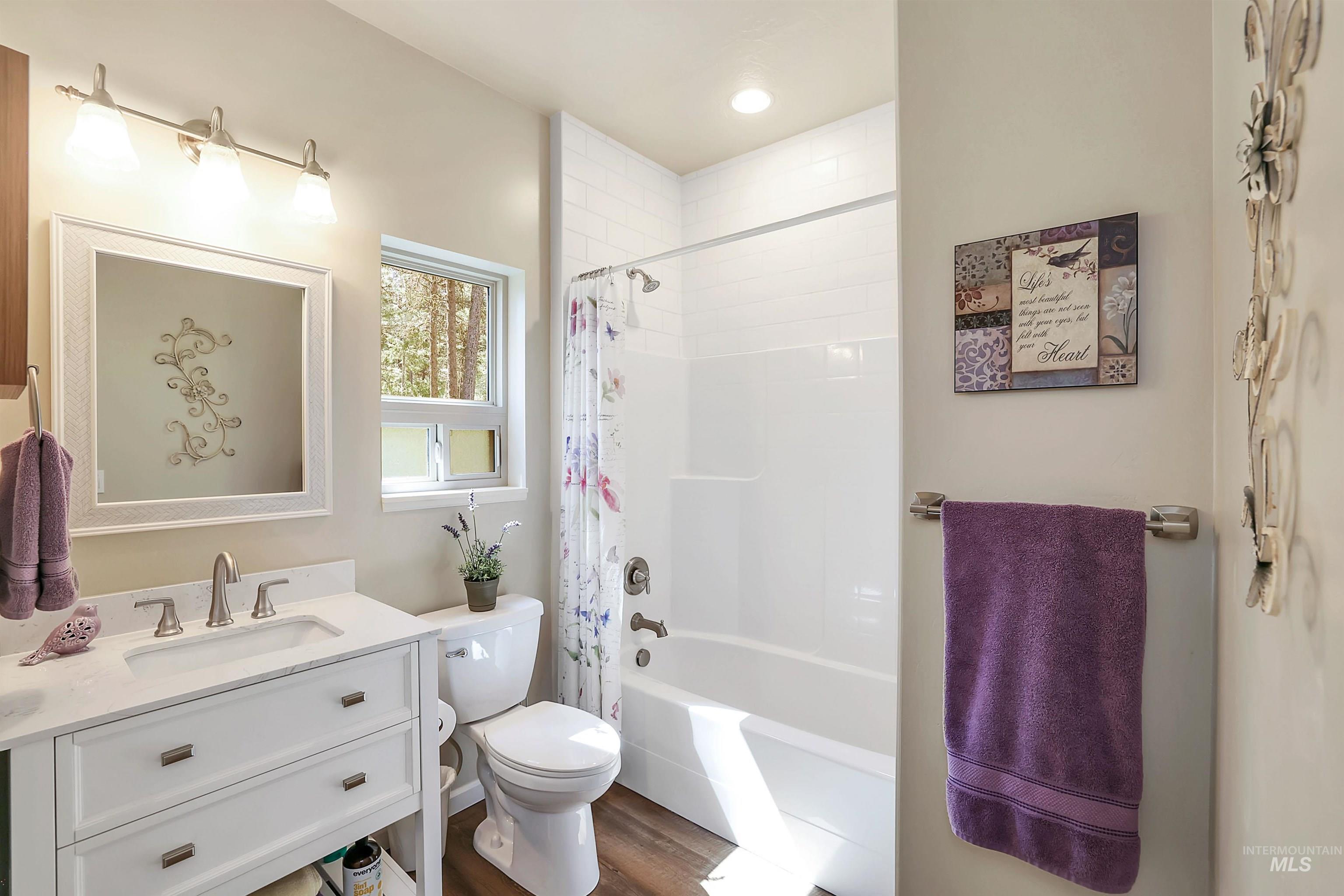 4490 Vardon Road, New Meadows, Idaho 83654-4490, 3 Bedrooms, 3 Bathrooms, Residential For Sale, Price $945,000, 98970995