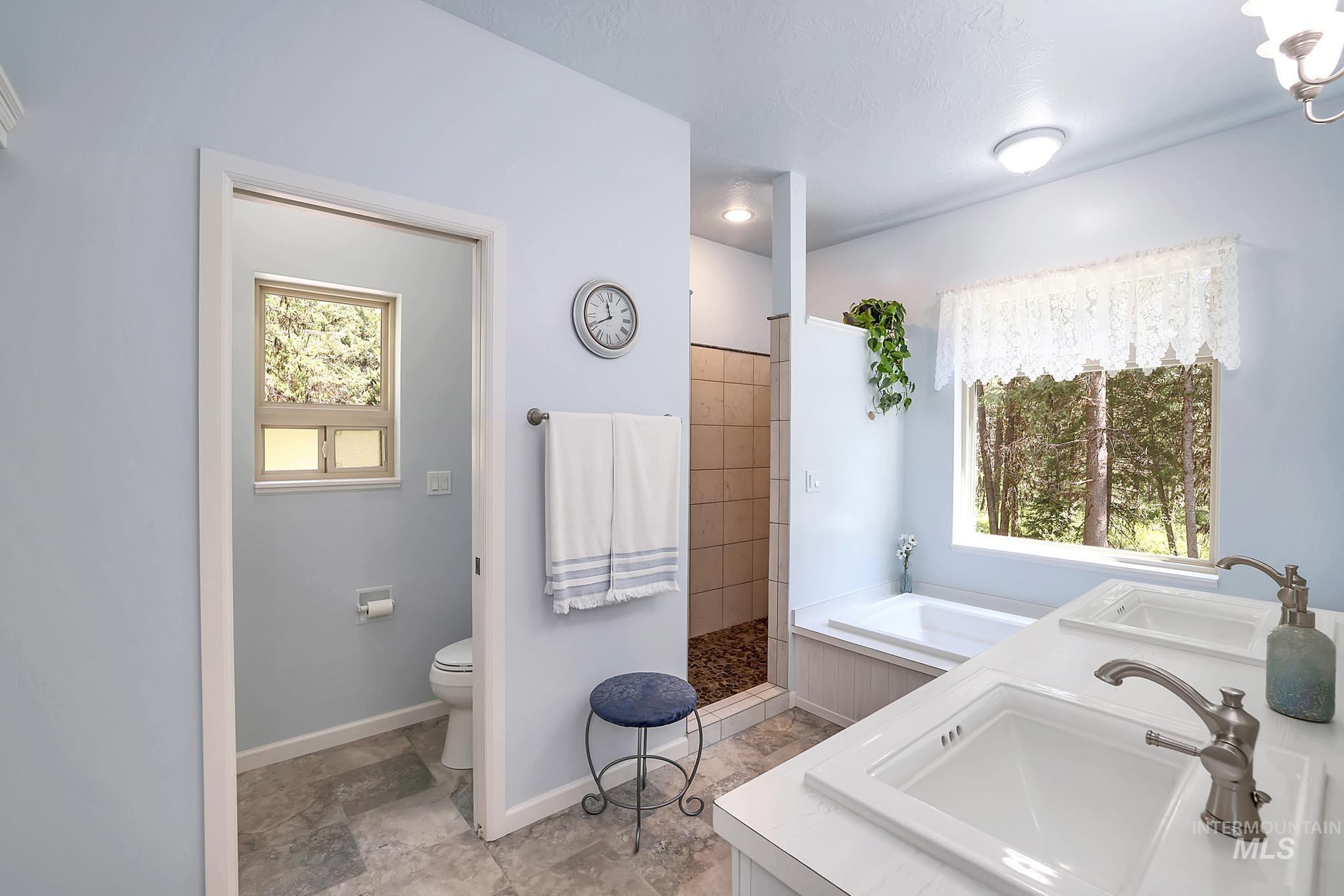 4490 Vardon Road, New Meadows, Idaho 83654-4490, 3 Bedrooms, 3 Bathrooms, Residential For Sale, Price $945,000, 98970995