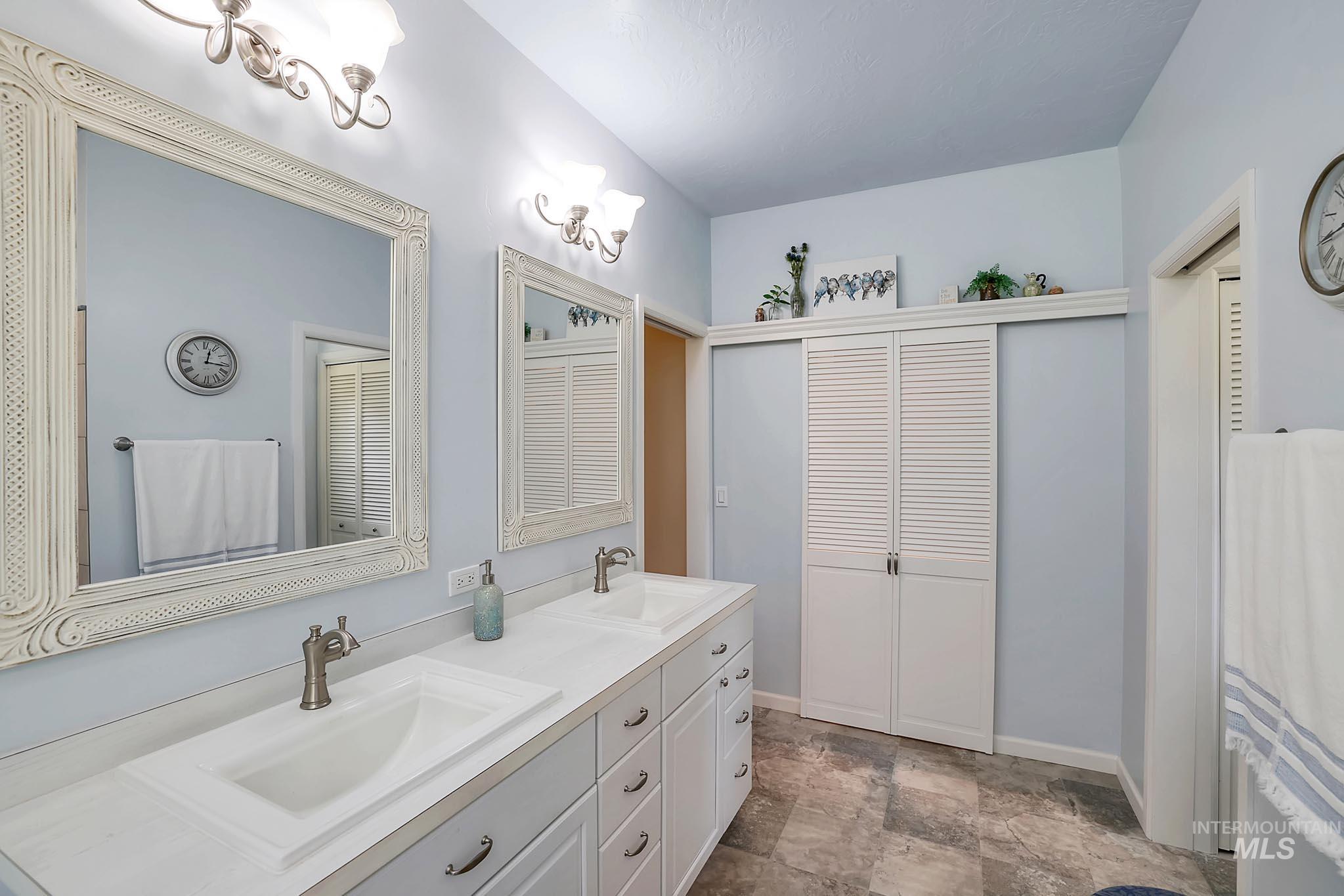 4490 Vardon Road, New Meadows, Idaho 83654-4490, 3 Bedrooms, 3 Bathrooms, Residential For Sale, Price $945,000, 98970995