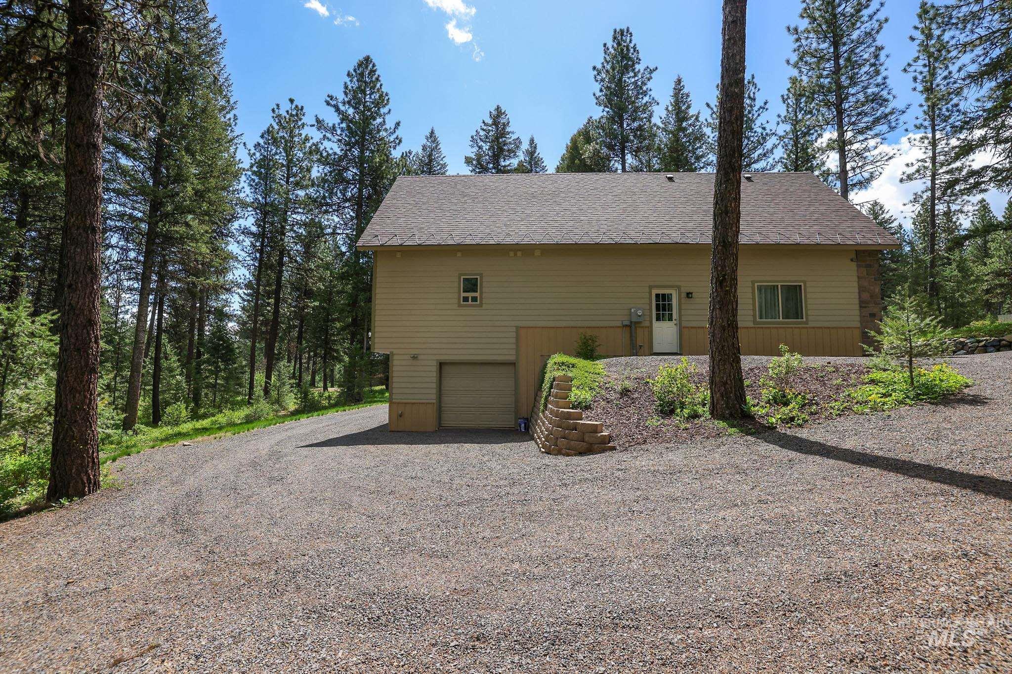 4490 Vardon Road, New Meadows, Idaho 83654-4490, 3 Bedrooms, 3 Bathrooms, Residential For Sale, Price $945,000, 98970995