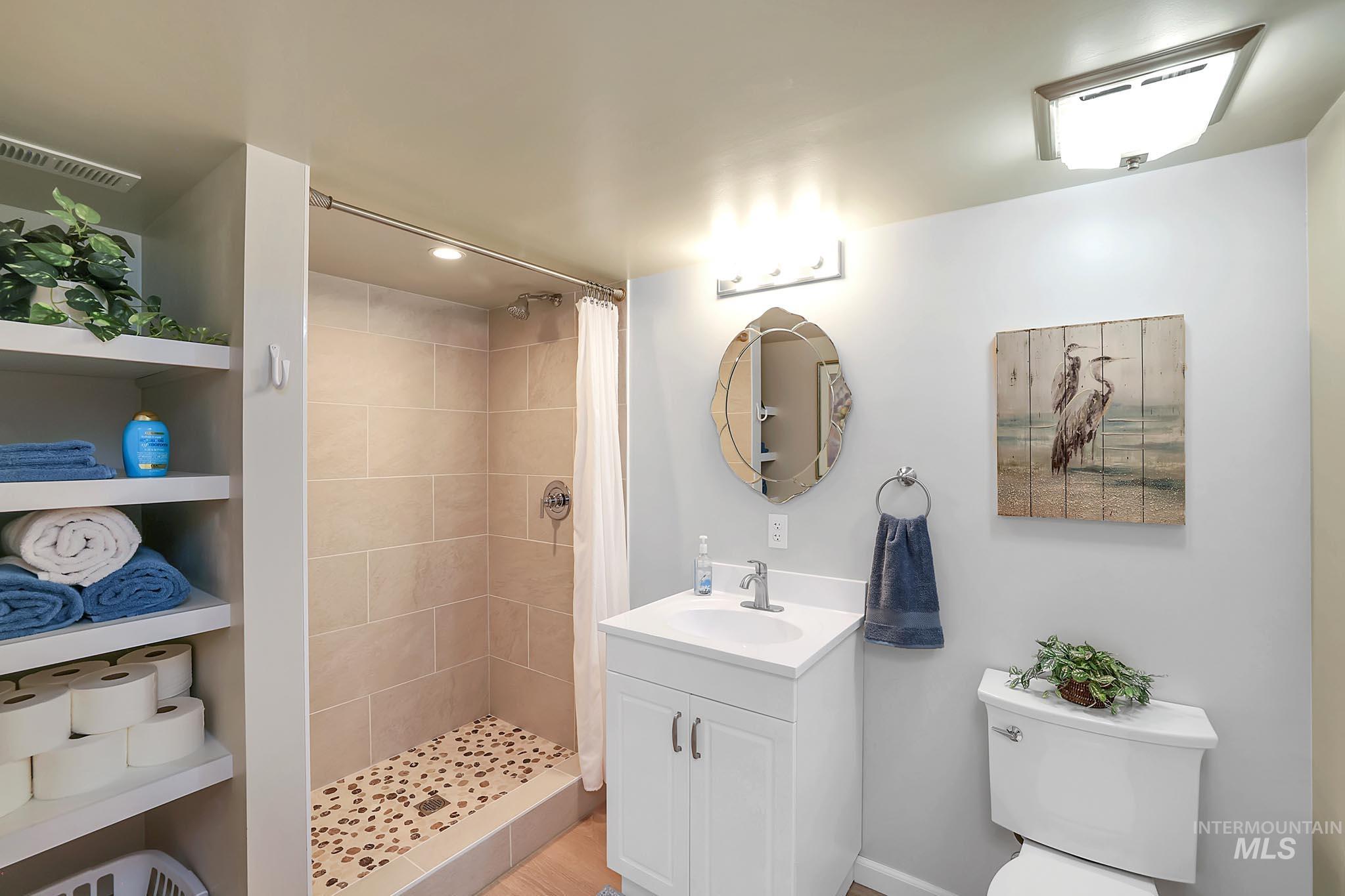 4490 Vardon Road, New Meadows, Idaho 83654-4490, 3 Bedrooms, 3 Bathrooms, Residential For Sale, Price $945,000, 98970995