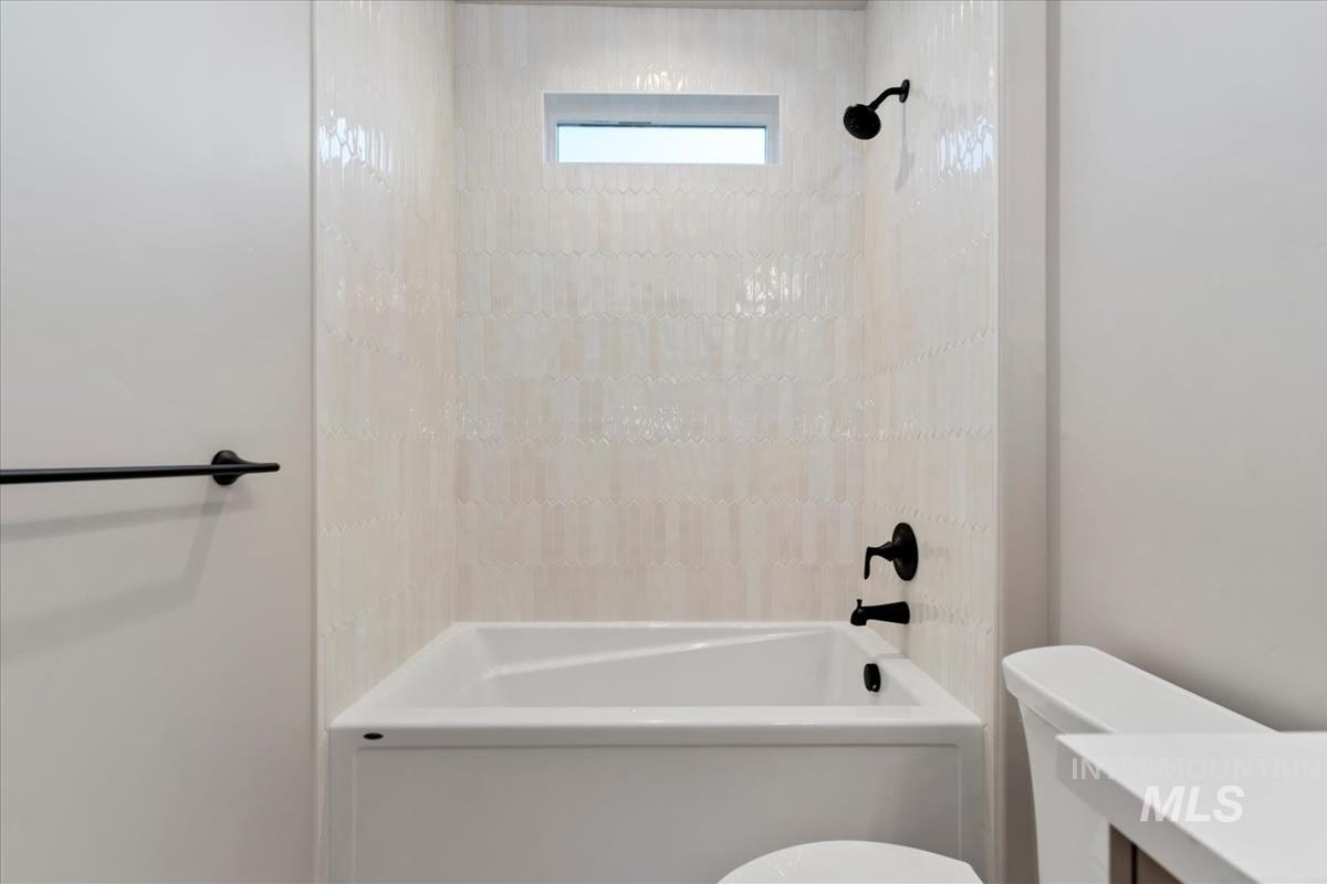 10821 W Cruden Bay Ln, Kuna, Idaho 83634, 4 Bedrooms, 3 Bathrooms, Residential For Sale, Price $1,079,880, 98970998