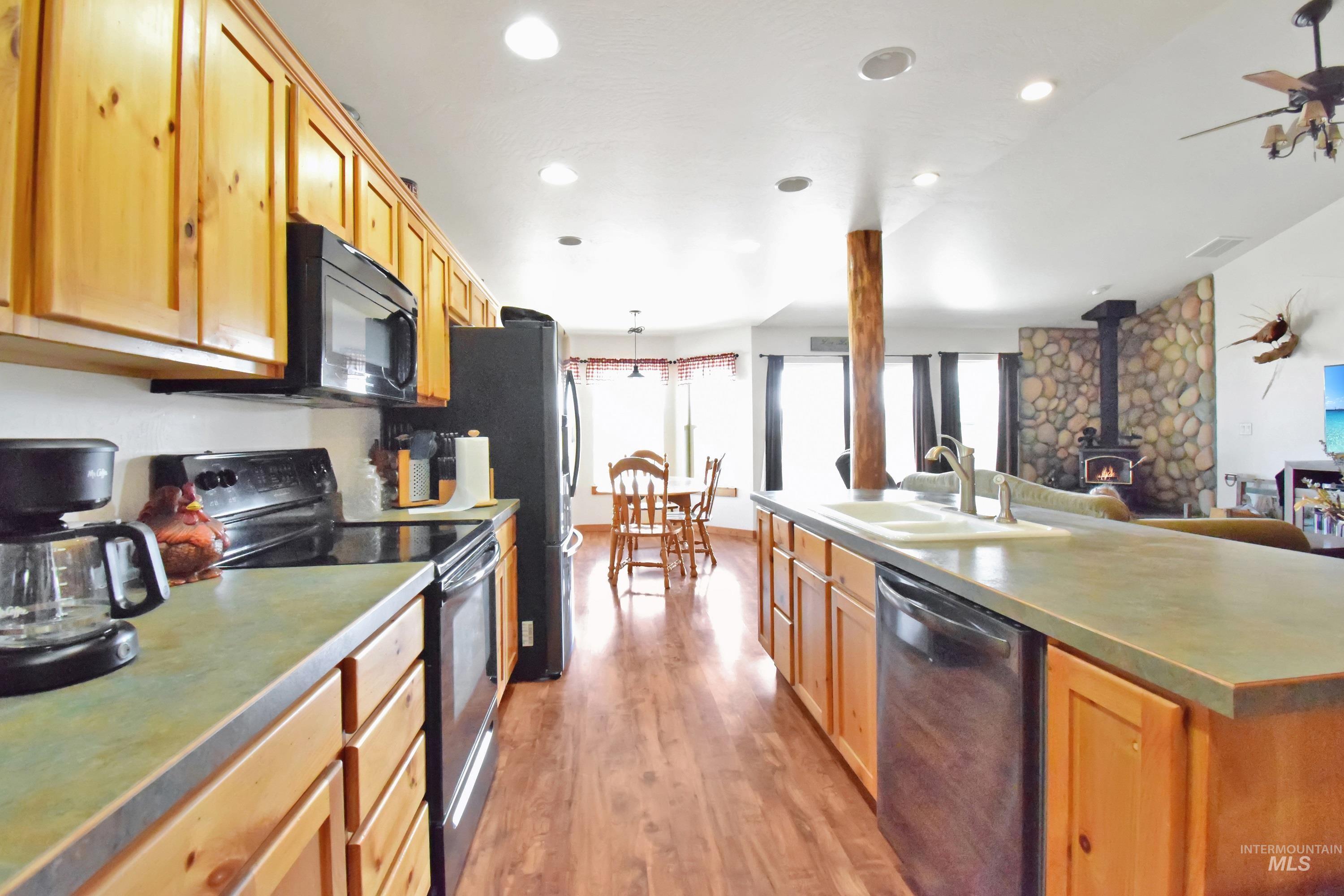 3059 N 3422 E, Kimberly, Idaho 83341-0000, 3 Bedrooms, 2 Bathrooms, Residential For Sale, Price $639,000, 98970999