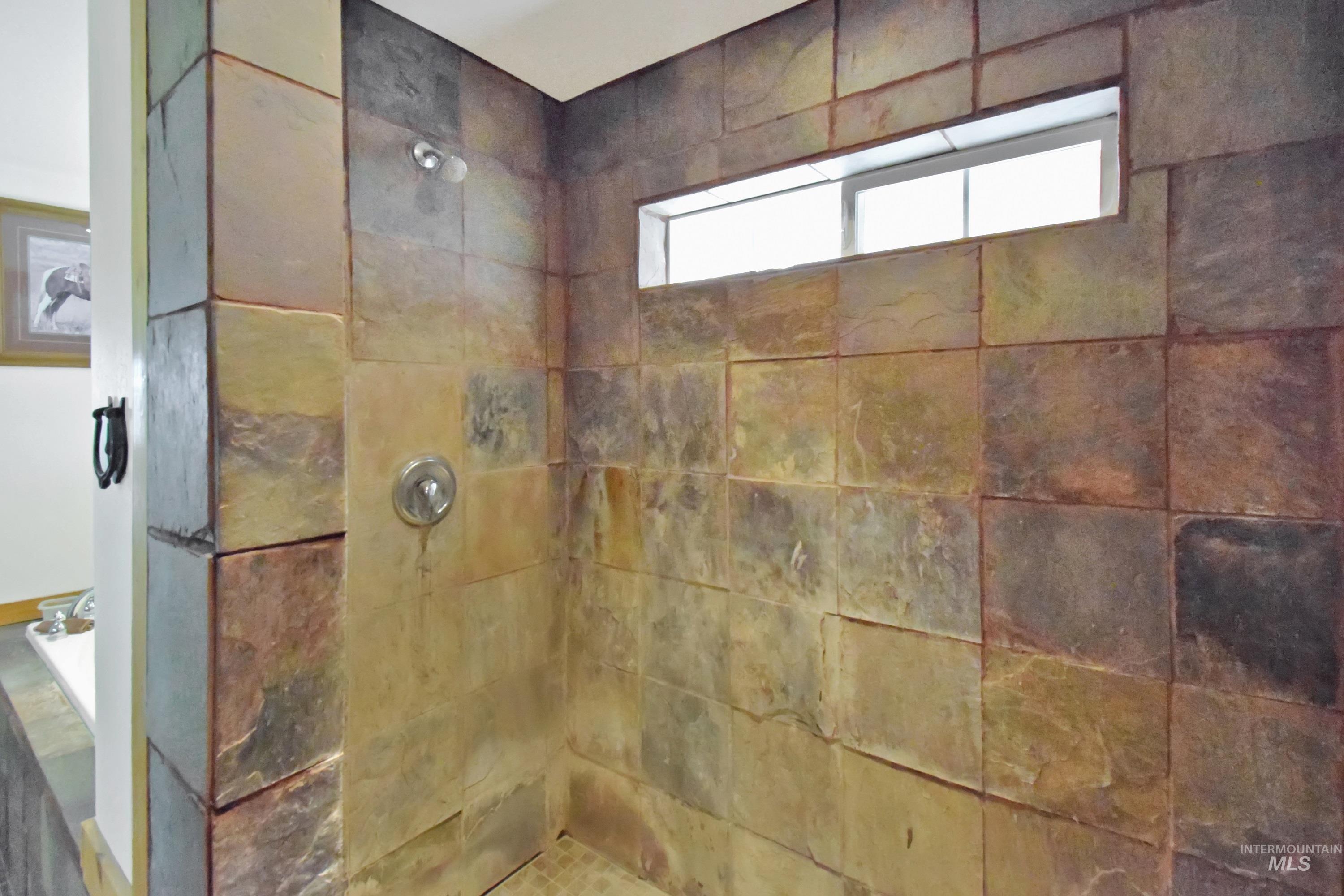 3059 N 3422 E, Kimberly, Idaho 83341-0000, 3 Bedrooms, 2 Bathrooms, Residential For Sale, Price $639,000, 98970999