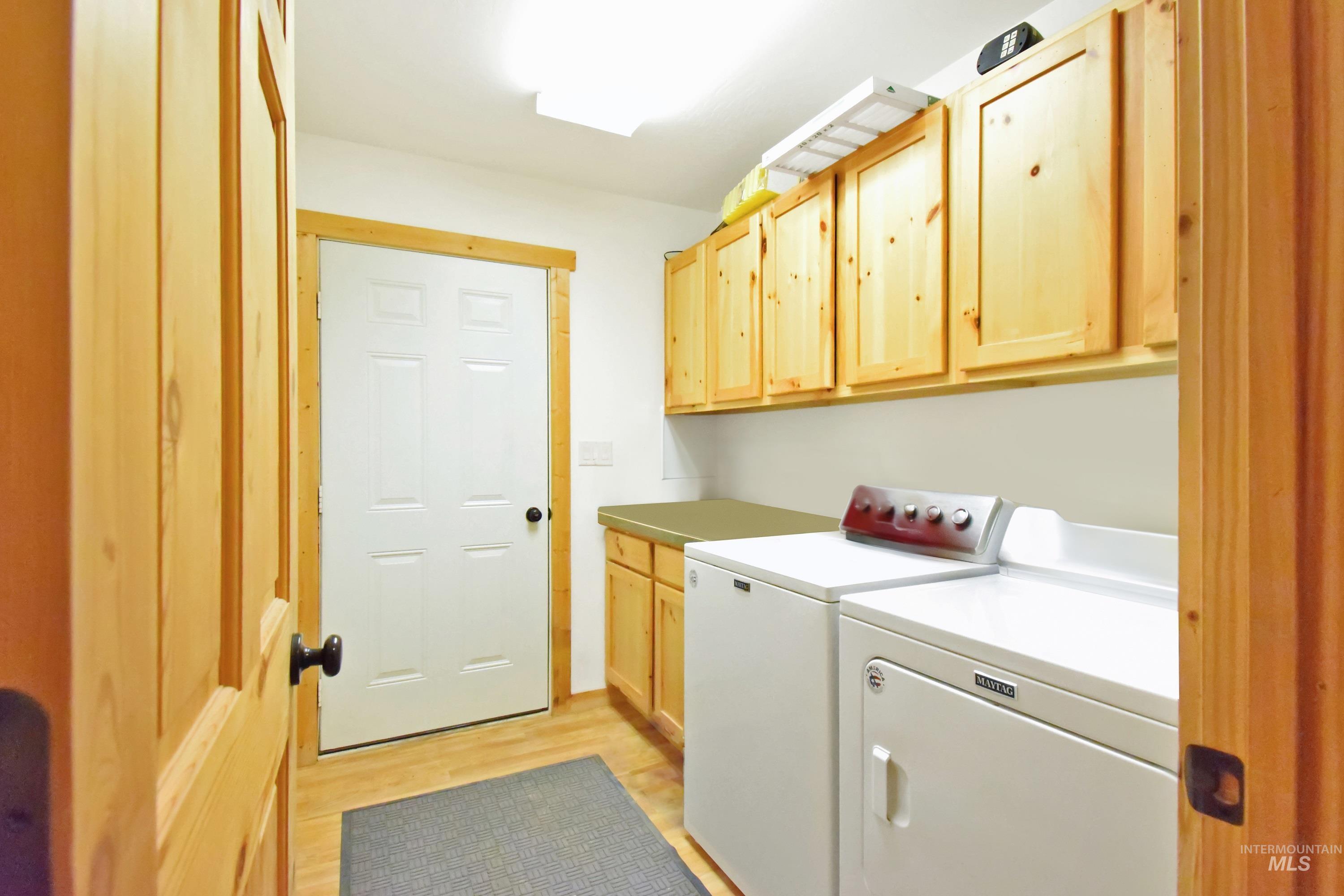 3059 N 3422 E, Kimberly, Idaho 83341-0000, 3 Bedrooms, 2 Bathrooms, Residential For Sale, Price $639,000, 98970999