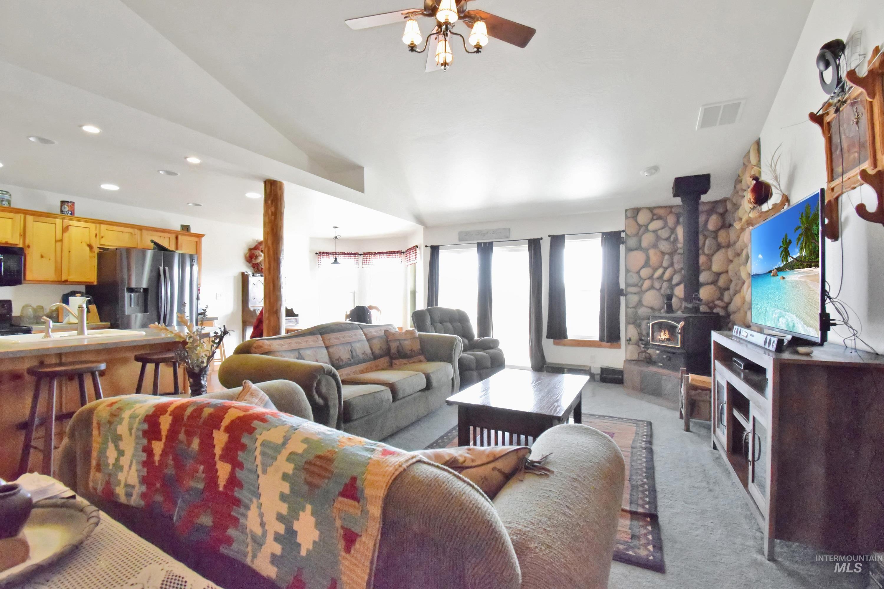 3059 N 3422 E, Kimberly, Idaho 83341-0000, 3 Bedrooms, 2 Bathrooms, Residential For Sale, Price $639,000, 98970999