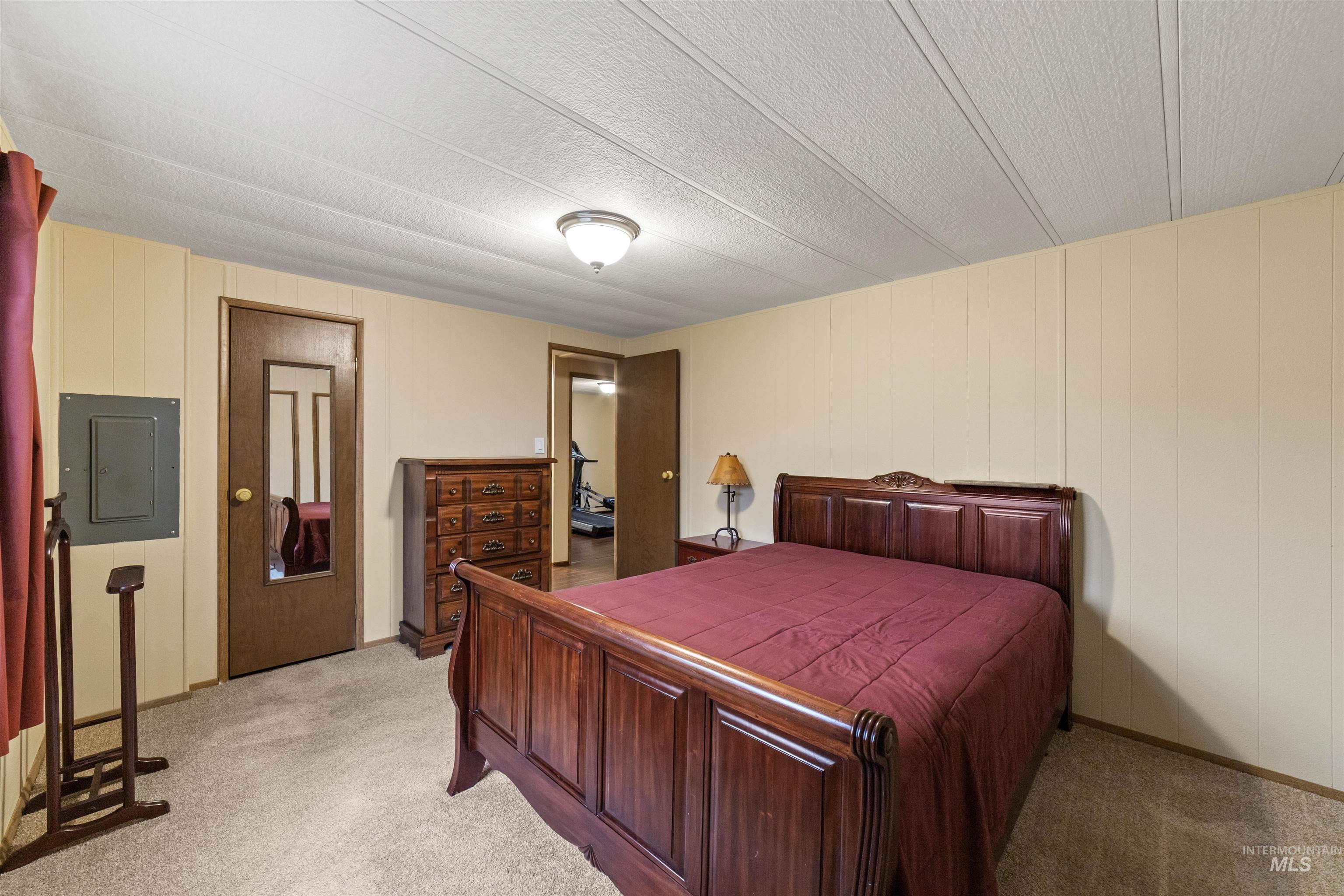 260 N. Checola Circle, Boise, Idaho 83713, 3 Bedrooms, 1.5 Bathrooms, Residential For Sale, Price $102,000,MLS 98971000