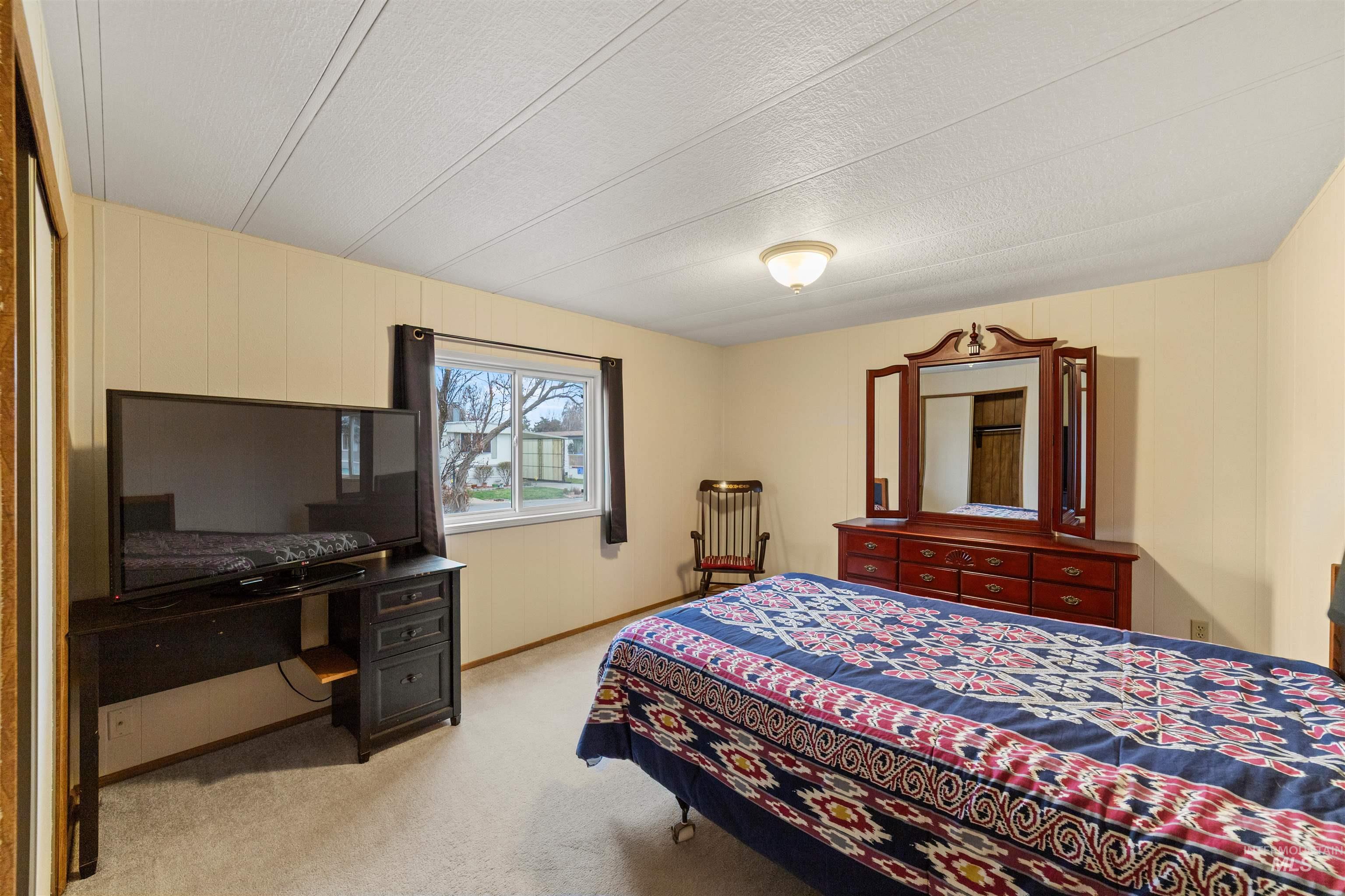 260 N. Checola Circle, Boise, Idaho 83713, 3 Bedrooms, 1.5 Bathrooms, Residential For Sale, Price $102,000,MLS 98971000