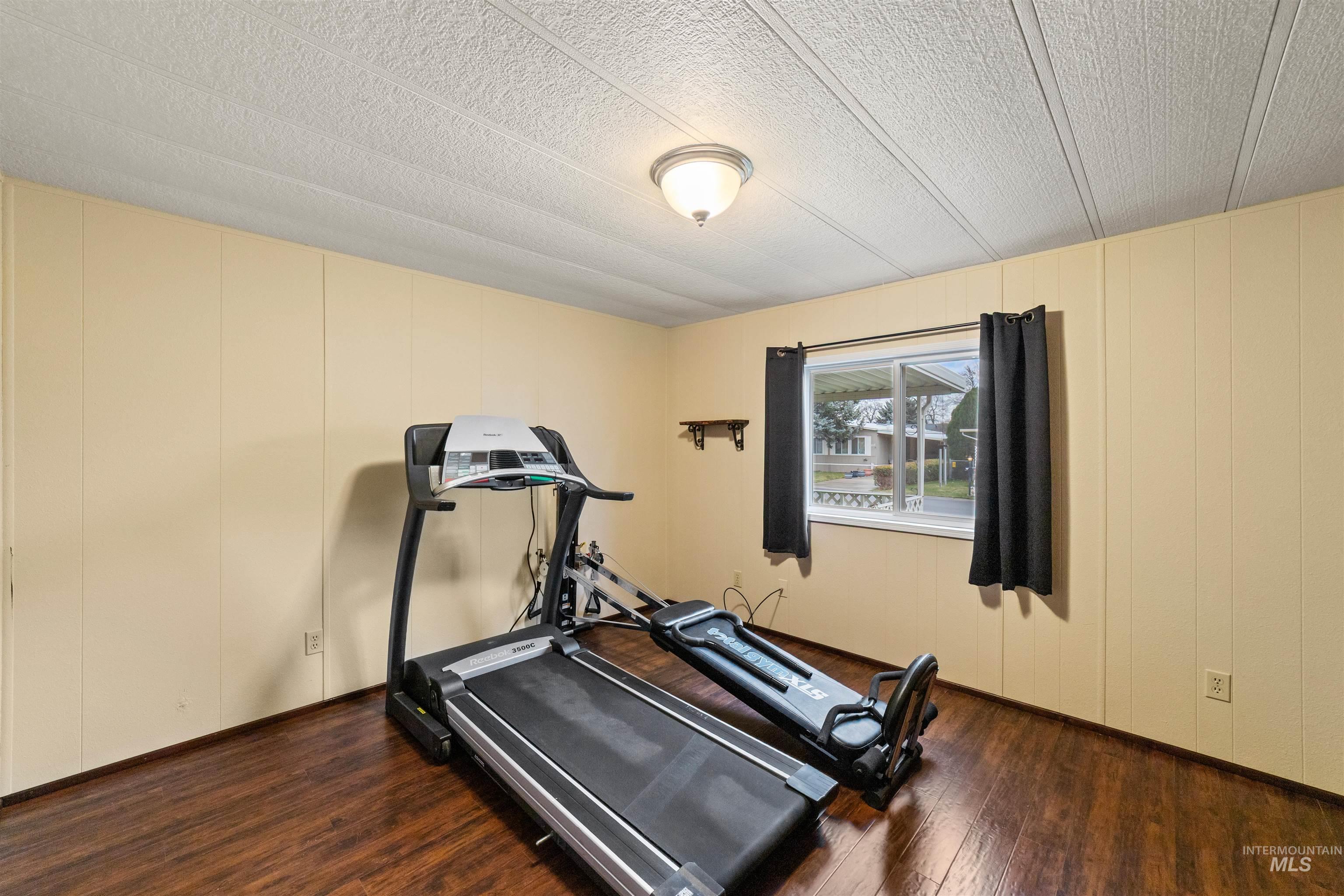 260 N. Checola Circle, Boise, Idaho 83713, 3 Bedrooms, 1.5 Bathrooms, Residential For Sale, Price $102,000,MLS 98971000