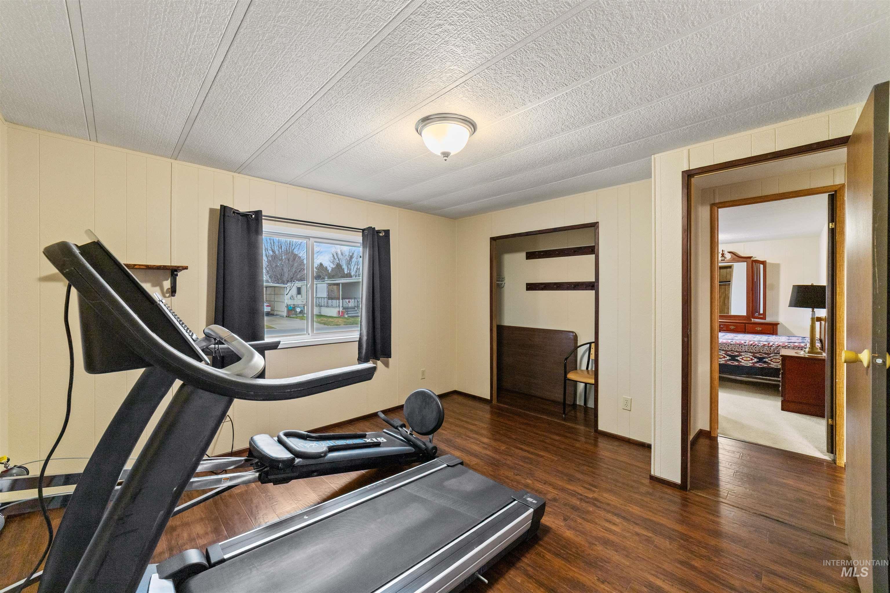 260 N. Checola Circle, Boise, Idaho 83713, 3 Bedrooms, 1.5 Bathrooms, Residential For Sale, Price $102,000,MLS 98971000