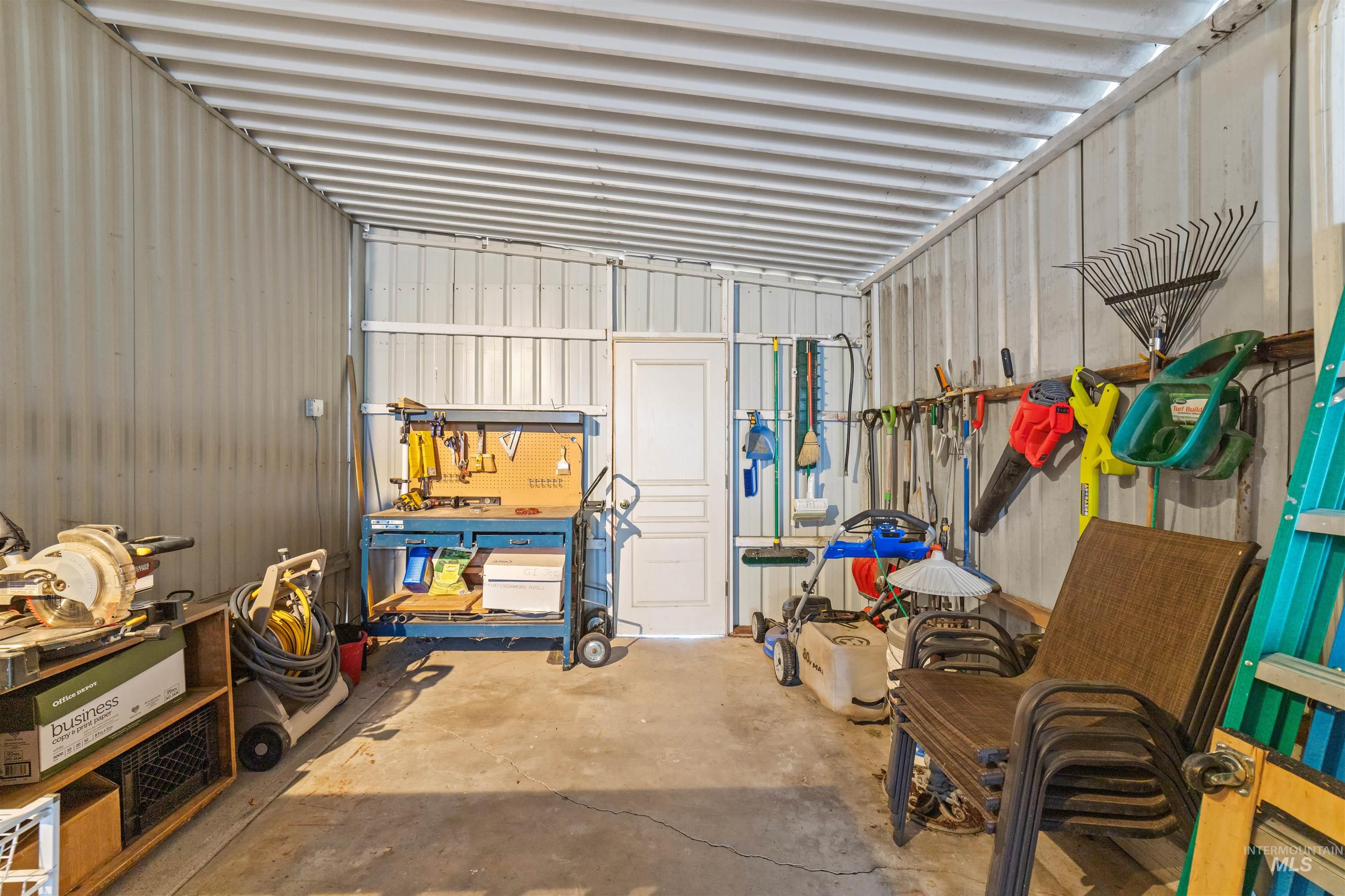 260 N. Checola Circle, Boise, Idaho 83713, 3 Bedrooms, 1.5 Bathrooms, Residential For Sale, Price $102,000,MLS 98971000