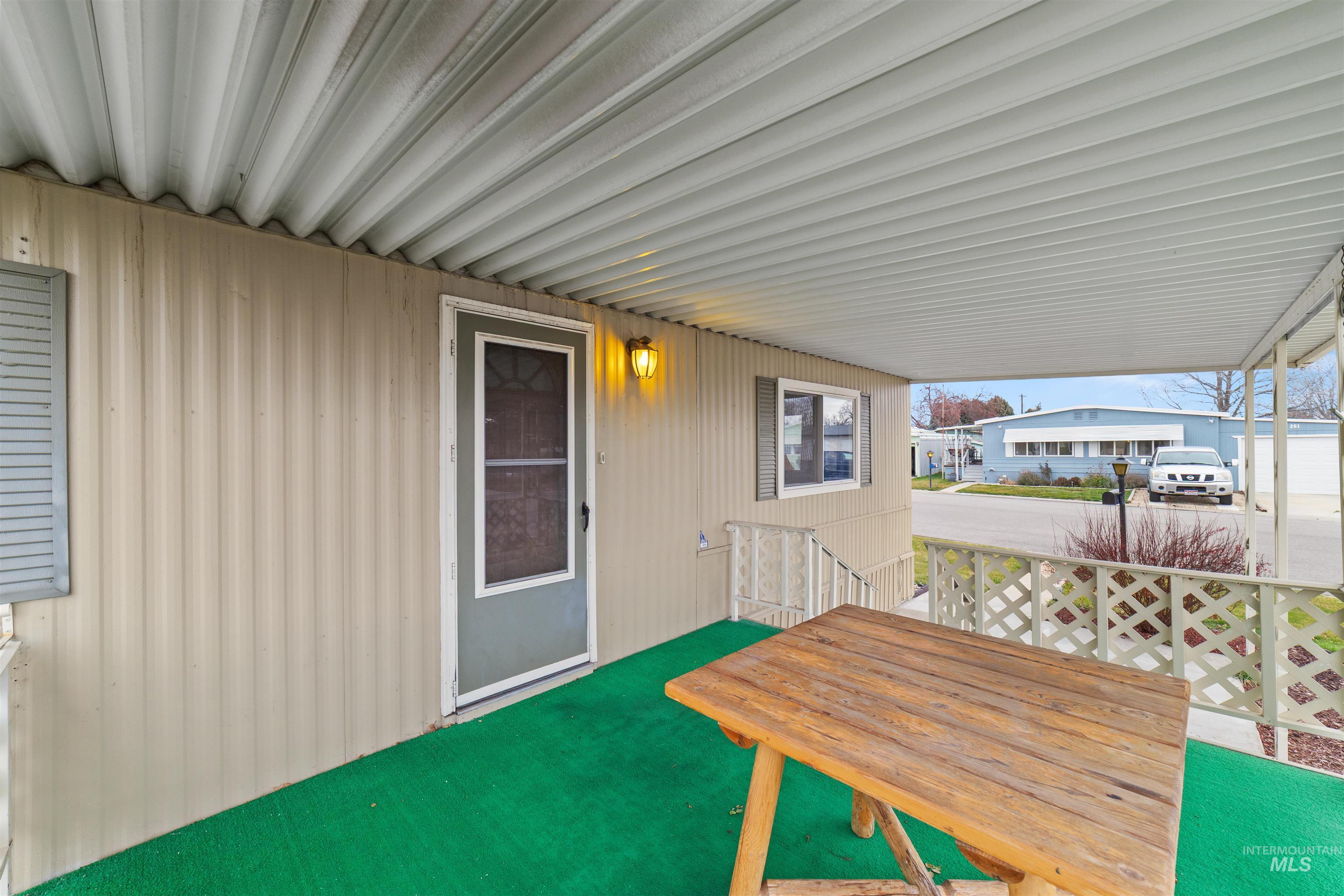 260 N. Checola Circle, Boise, Idaho 83713, 3 Bedrooms, 1.5 Bathrooms, Residential For Sale, Price $102,000,MLS 98971000