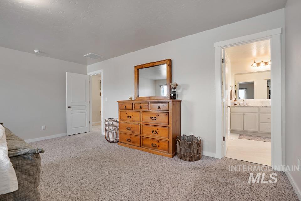 2168 Alpine Creek, Fruitland, Idaho 83619, 5 Bedrooms, 2.5 Bathrooms, Residential For Sale, Price $525,000, 98971003