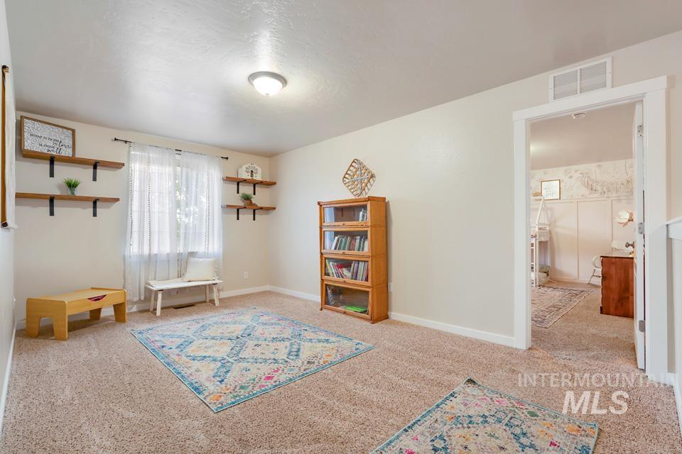 2168 Alpine Creek, Fruitland, Idaho 83619, 5 Bedrooms, 2.5 Bathrooms, Residential For Sale, Price $525,000, 98971003