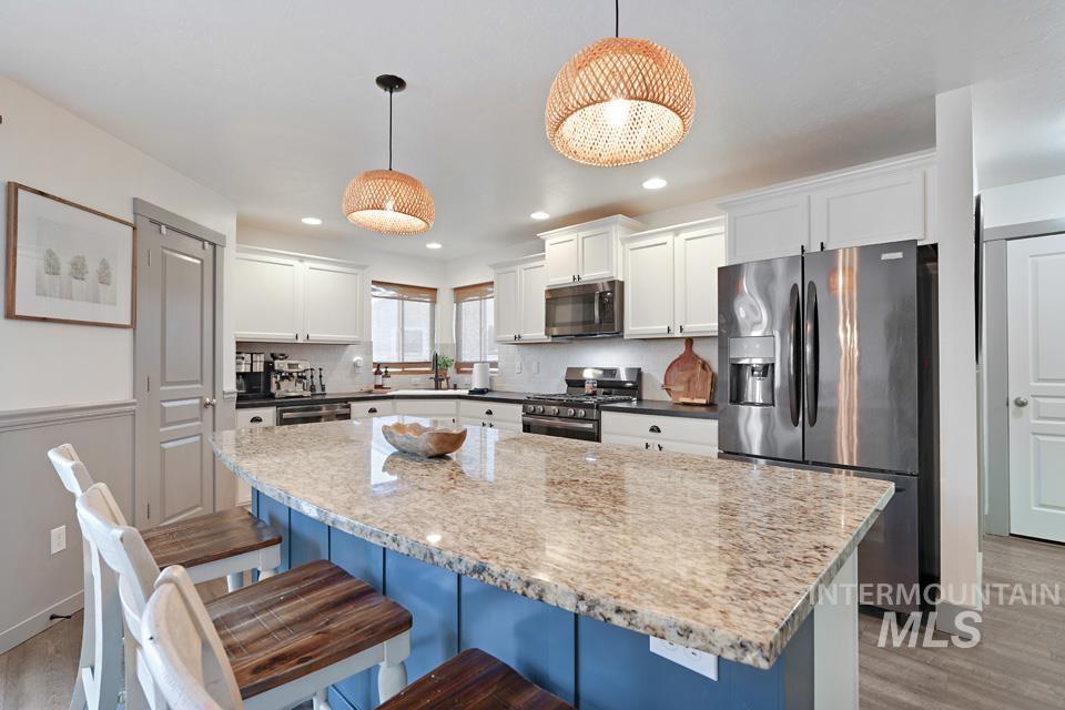 2168 Alpine Creek, Fruitland, Idaho 83619, 5 Bedrooms, 2.5 Bathrooms, Residential For Sale, Price $515,000,MLS 98971003