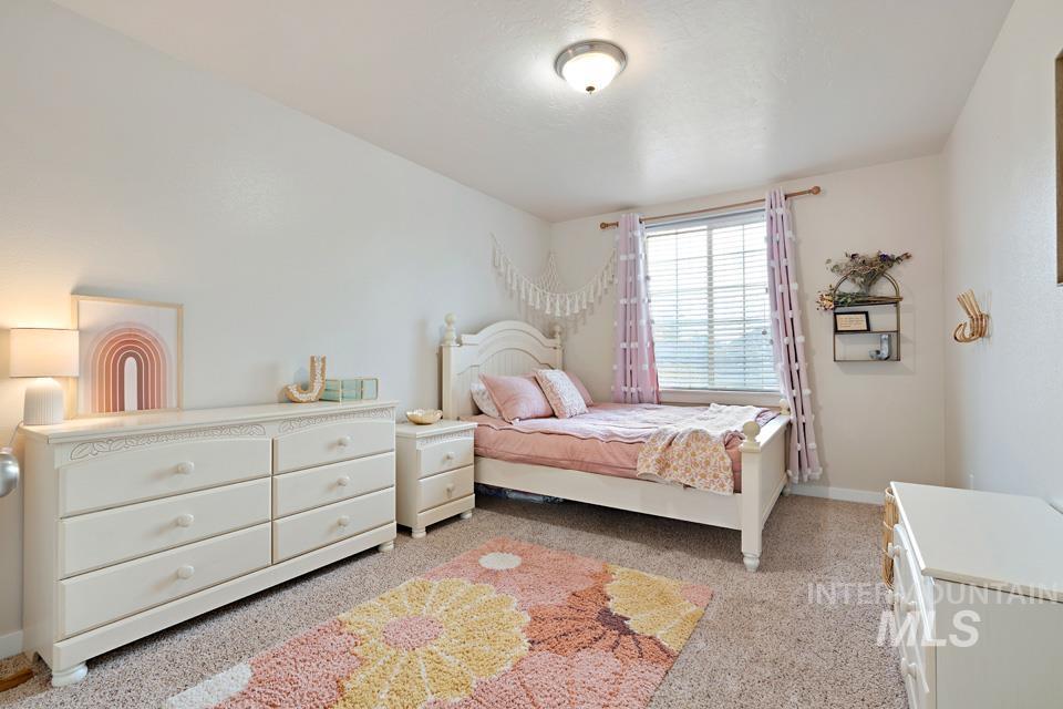 2168 Alpine Creek, Fruitland, Idaho 83619, 5 Bedrooms, 2.5 Bathrooms, Residential For Sale, Price $525,000, 98971003