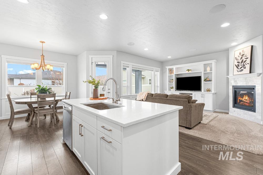 6426 W Saxton Ave, Boise, Idaho 83714, 4 Bedrooms, 2.5 Bathrooms, Residential For Sale, Price $649,900, 98971006