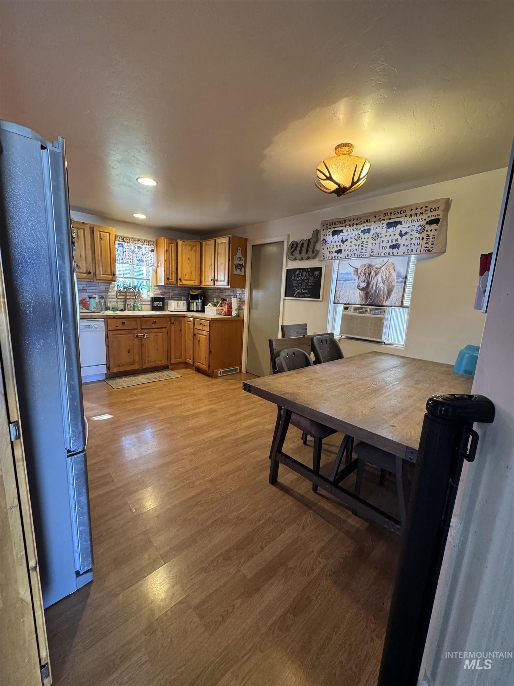 603 Main Street, Filer, Idaho 83328, 2 Bedrooms, 2 Bathrooms, Residential For Sale, Price $259,900, 98971008