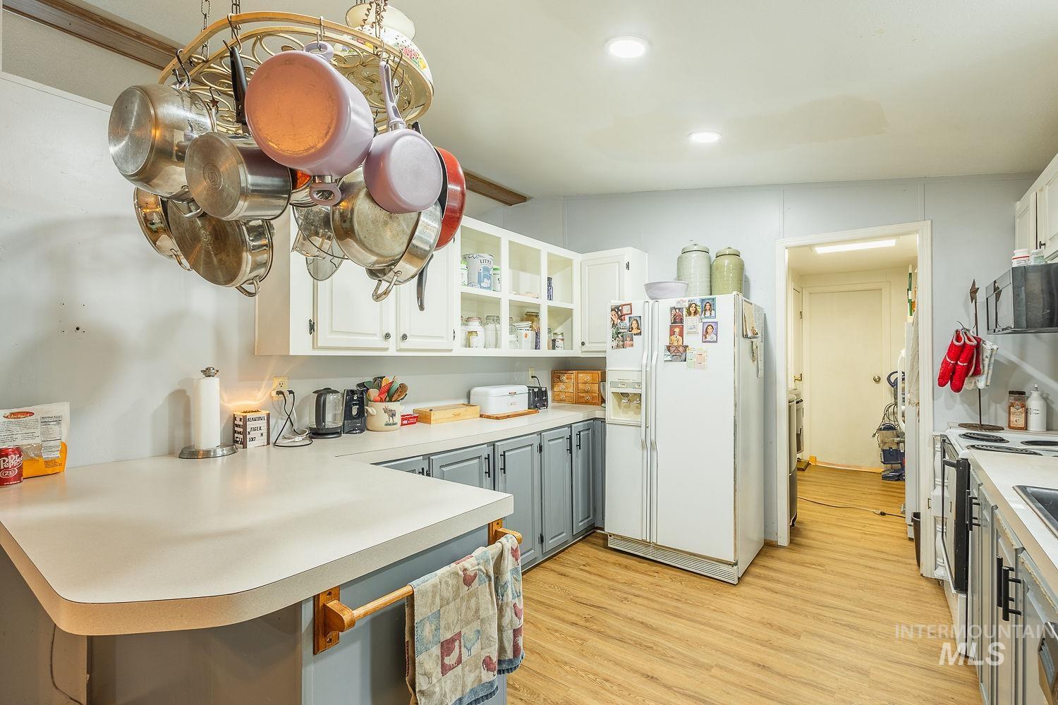 10 Reseda Ridge Circle, Garden Valley, Idaho 83622, 3 Bedrooms, 1.5 Bathrooms, Residential For Sale, Price $410,500,MLS 98971010