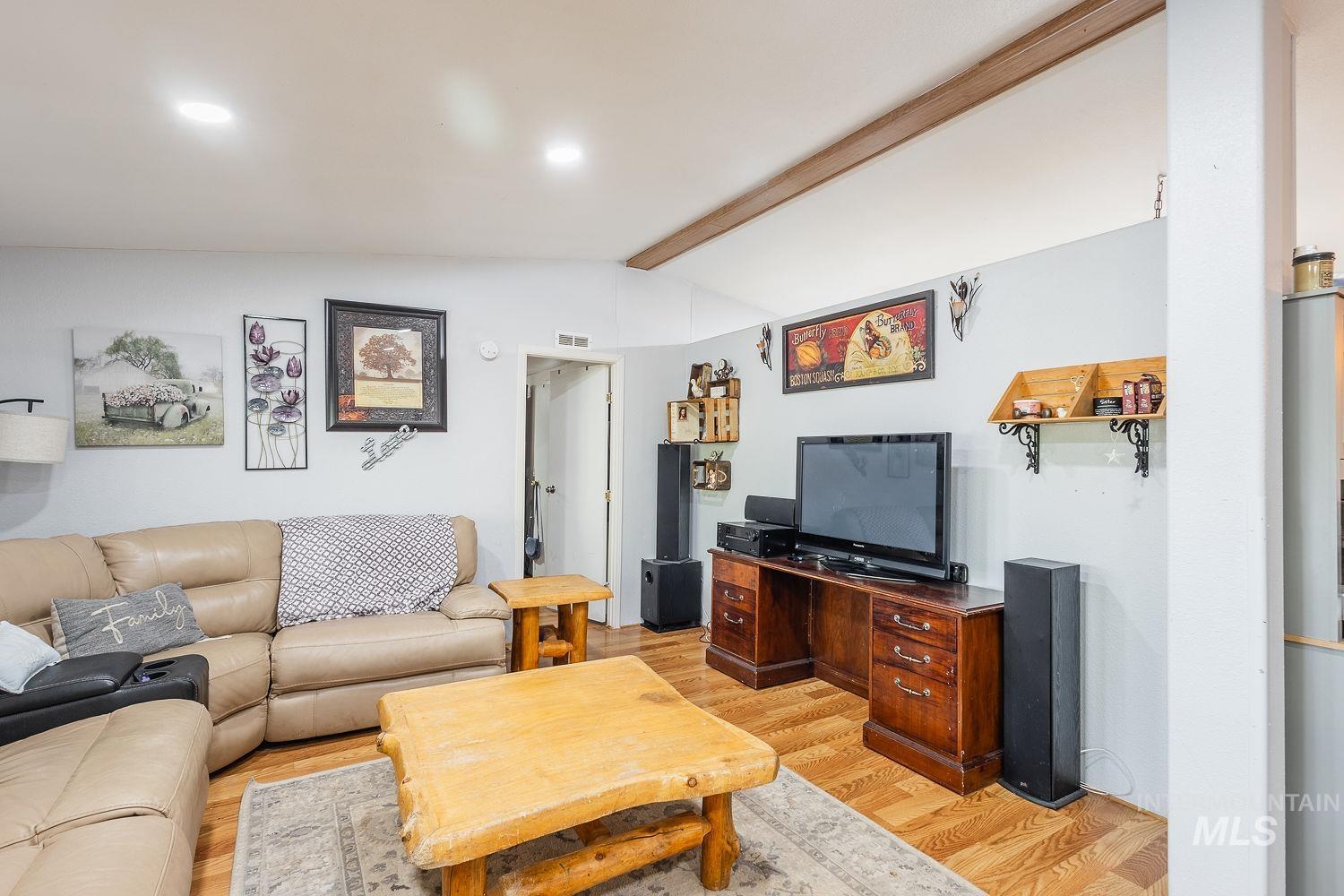 10 Reseda Ridge Circle, Garden Valley, Idaho 83622, 3 Bedrooms, 1.5 Bathrooms, Residential For Sale, Price $410,500,MLS 98971010