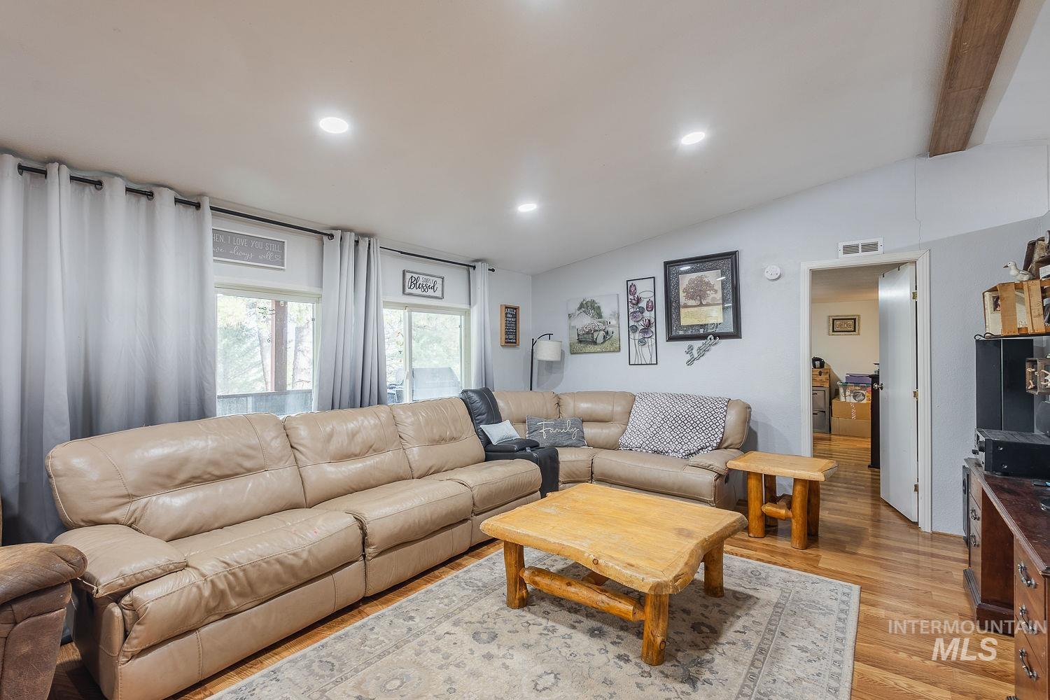 10 Reseda Ridge Circle, Garden Valley, Idaho 83622, 3 Bedrooms, 1.5 Bathrooms, Residential For Sale, Price $410,500,MLS 98971010