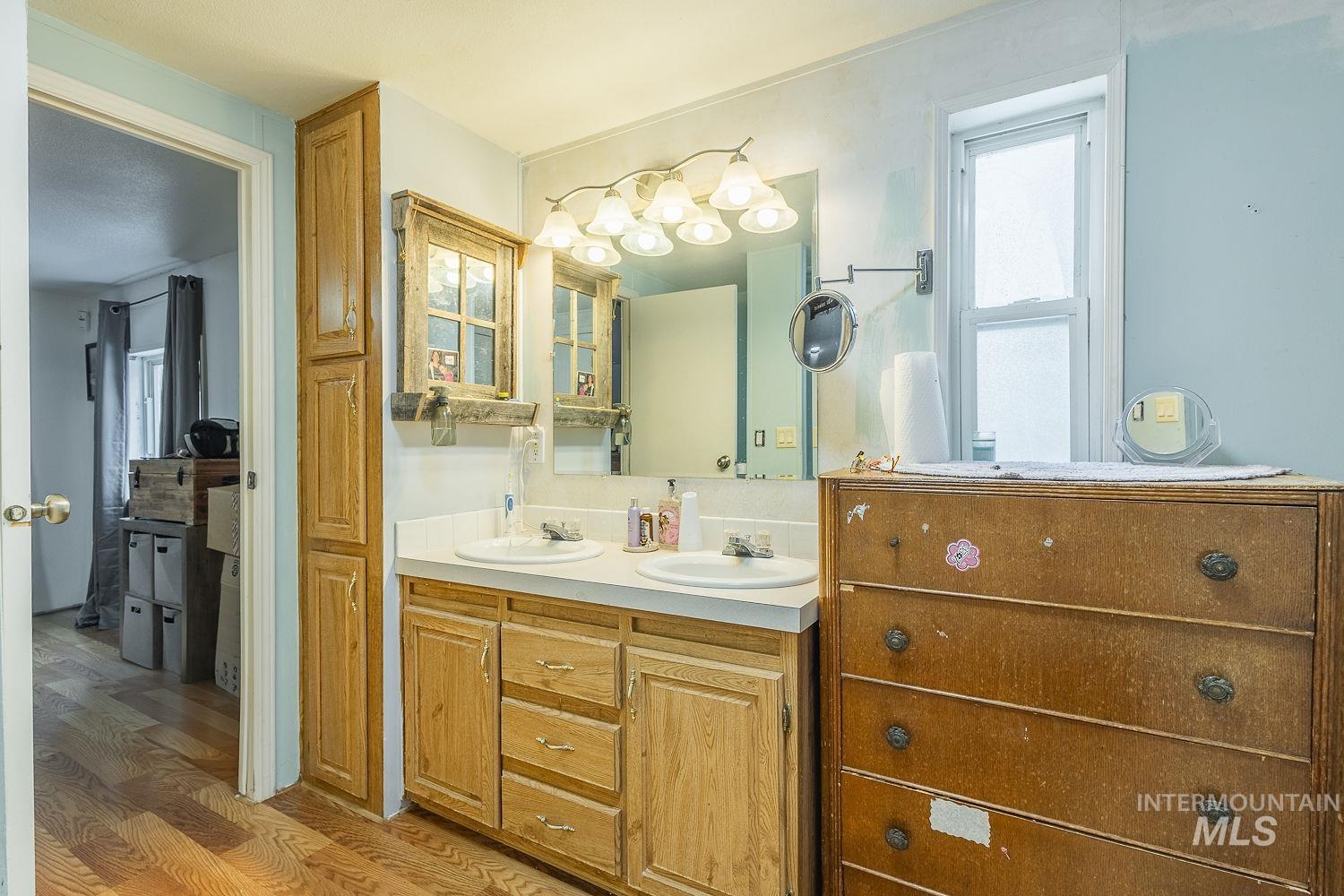 10 Reseda Ridge Circle, Garden Valley, Idaho 83622, 3 Bedrooms, 1.5 Bathrooms, Residential For Sale, Price $410,500,MLS 98971010