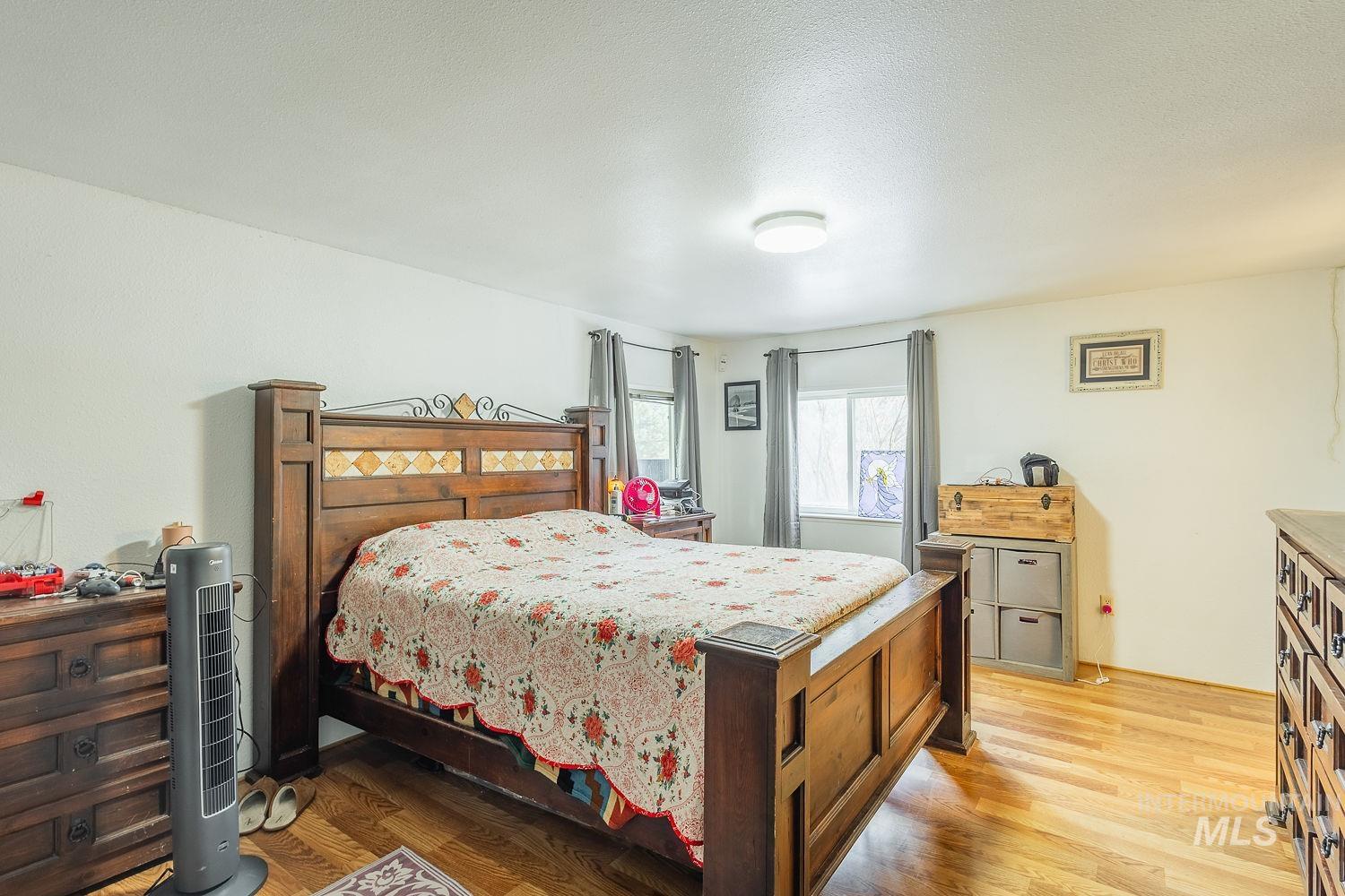 10 Reseda Ridge Circle, Garden Valley, Idaho 83622, 3 Bedrooms, 1.5 Bathrooms, Residential For Sale, Price $410,500,MLS 98971010