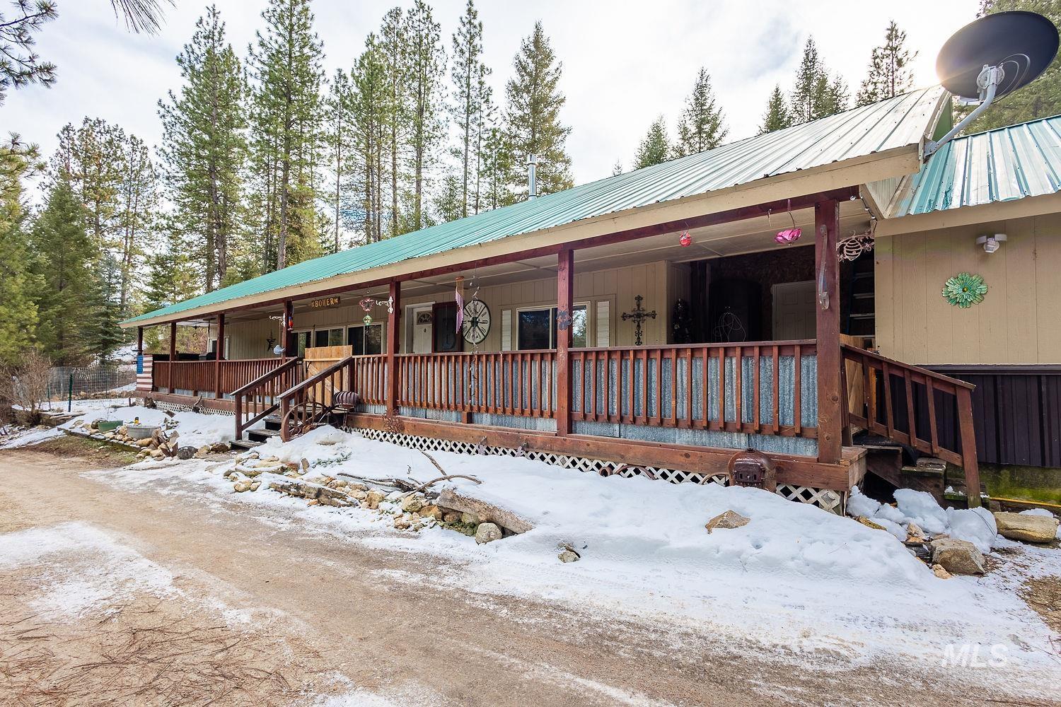 10 Reseda Ridge Circle, Garden Valley, Idaho 83622, 3 Bedrooms, 1.5 Bathrooms, Residential For Sale, Price $410,500,MLS 98971010