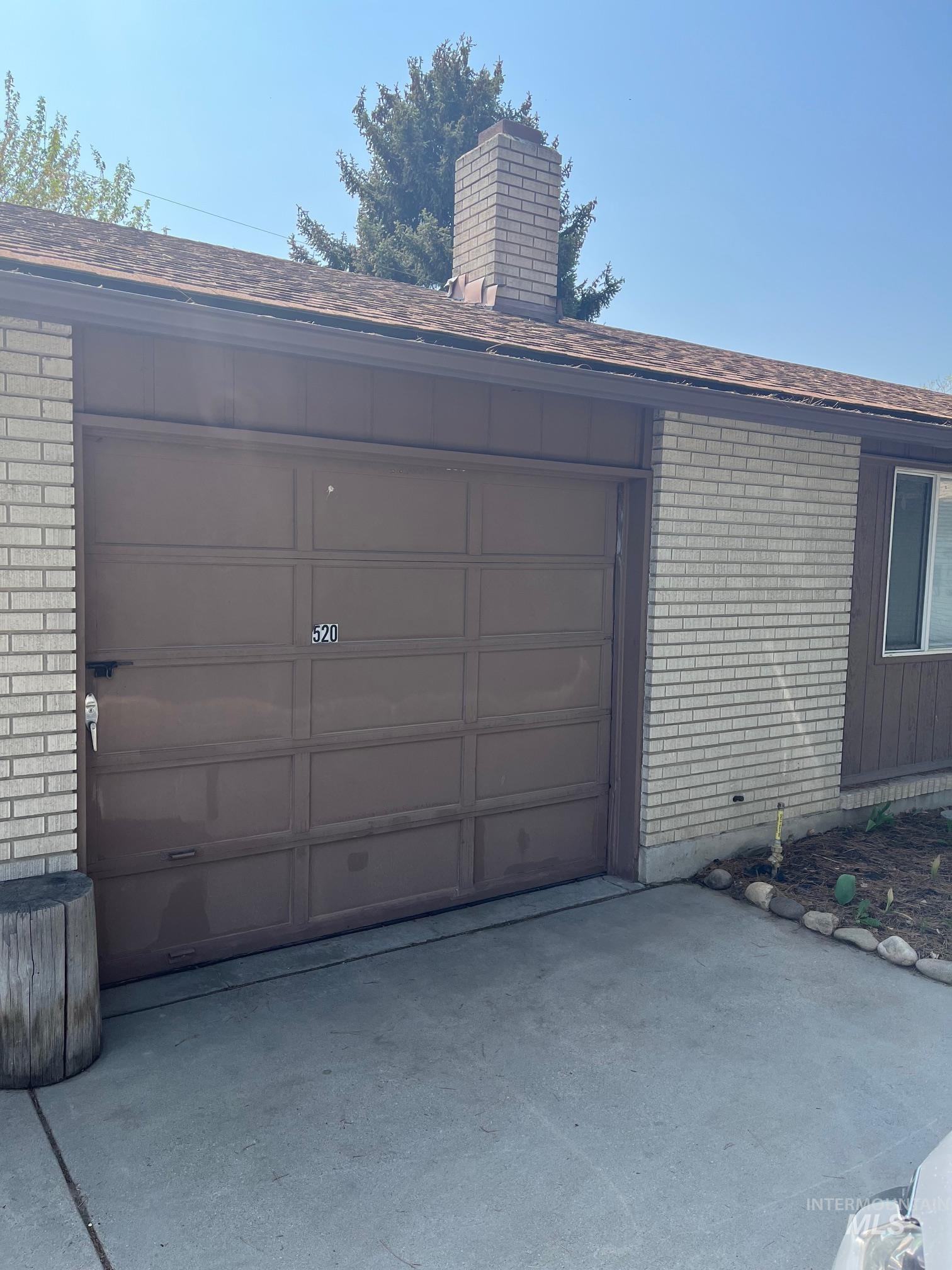 520 S White Cloud Drive, Boise, Idaho 83709, 2 Bedrooms, 1 Bathroom, Residential Income For Sale, Price $479,900,MLS 98971011