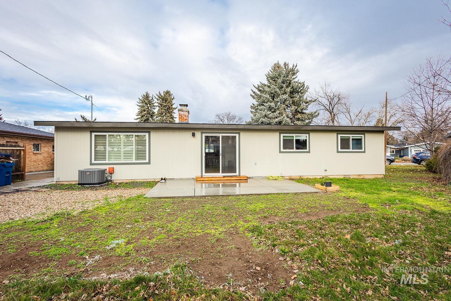6403 W Colonial Drive, Boise, Idaho 83709, 3 Bedrooms, 1.5 Bathrooms, Residential For Sale, Price $409,000,MLS 98971014