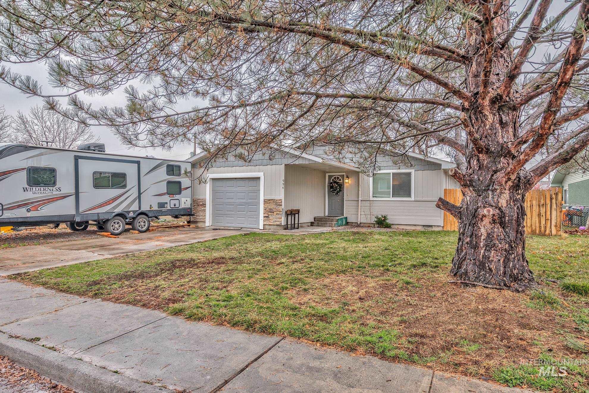 994 NW 5th Ave, Ontario, Oregon 97914, 3 Bedrooms, 1 Bathroom, Residential For Sale, Price $289,000, 98971016