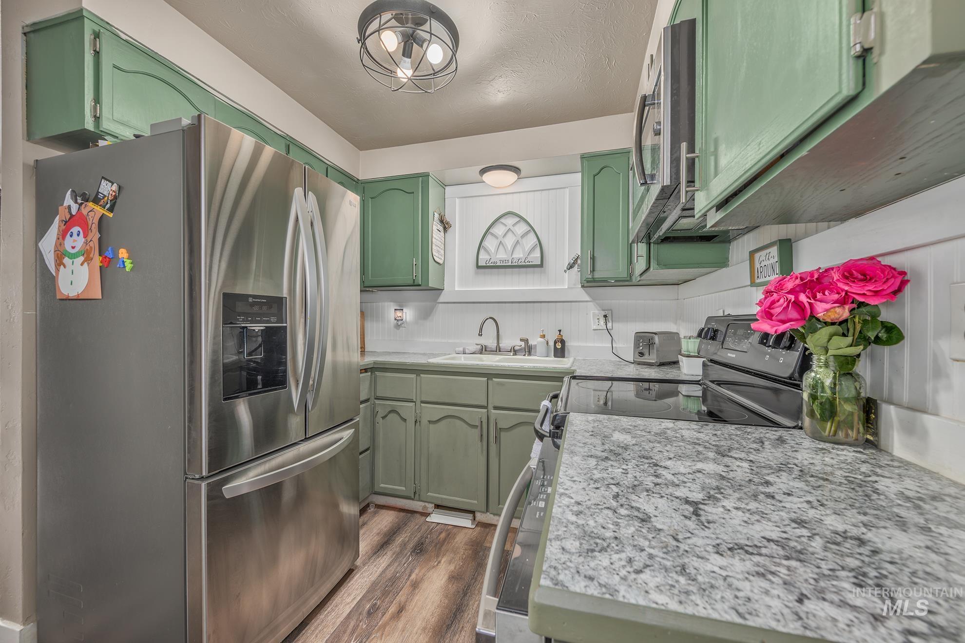 994 NW 5th Ave, Ontario, Oregon 97914, 3 Bedrooms, 1 Bathroom, Residential For Sale, Price $289,000, 98971016